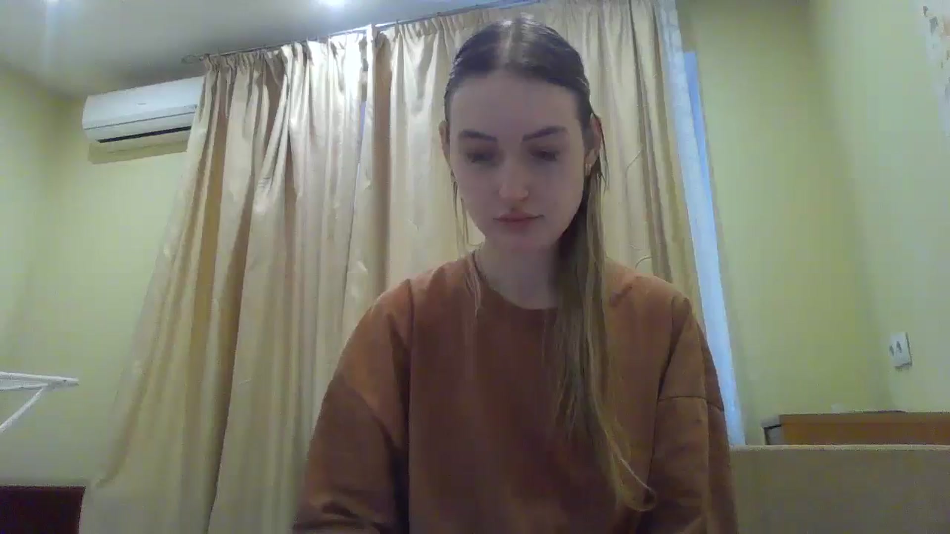 Gallery image thumbnail from EmmaDream18's myfreecams stream on, 01/10/2026, 11:29 image 15 of 20