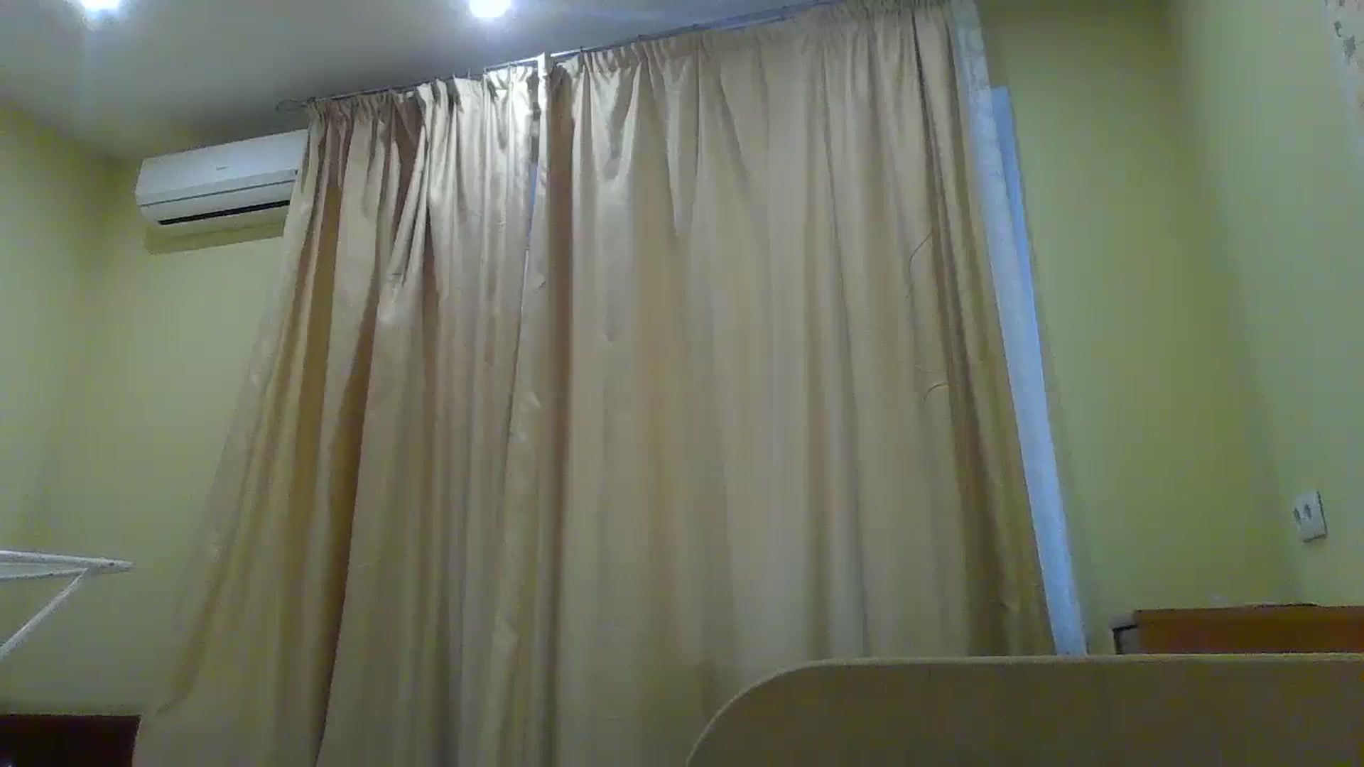 Gallery image thumbnail from EmmaDream18's myfreecams stream on, 01/10/2026, 11:29 image 4 of 20