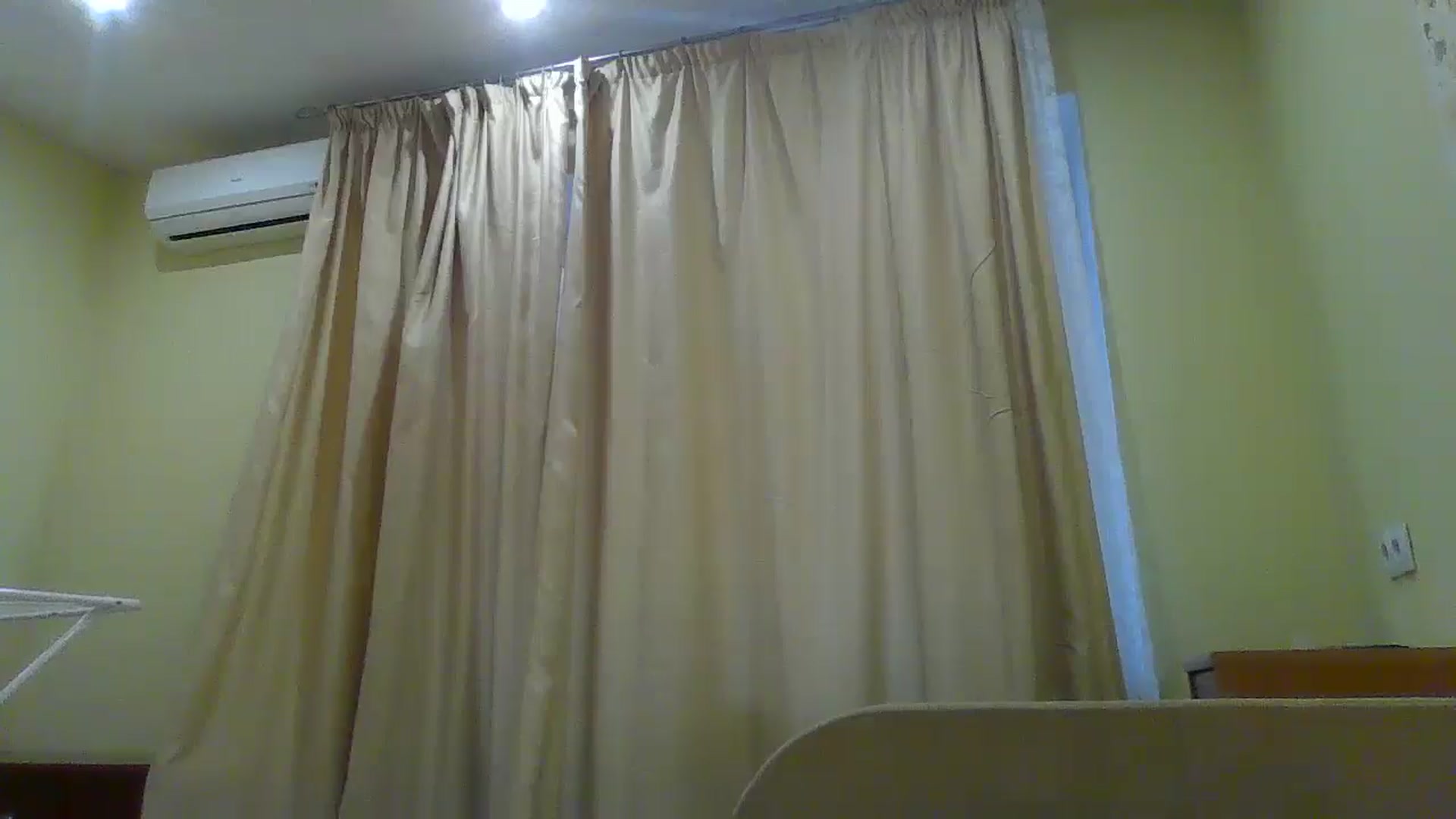 Gallery image thumbnail from EmmaDream18's myfreecams stream on, 01/10/2026, 11:29 image 7 of 20