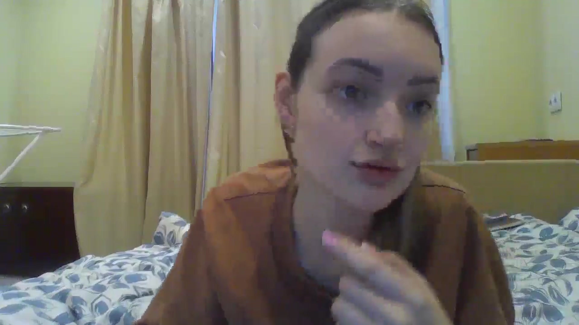 Gallery image thumbnail from EmmaDream18's myfreecams stream on, 01/10/2026, 12:21 image 11 of 20
