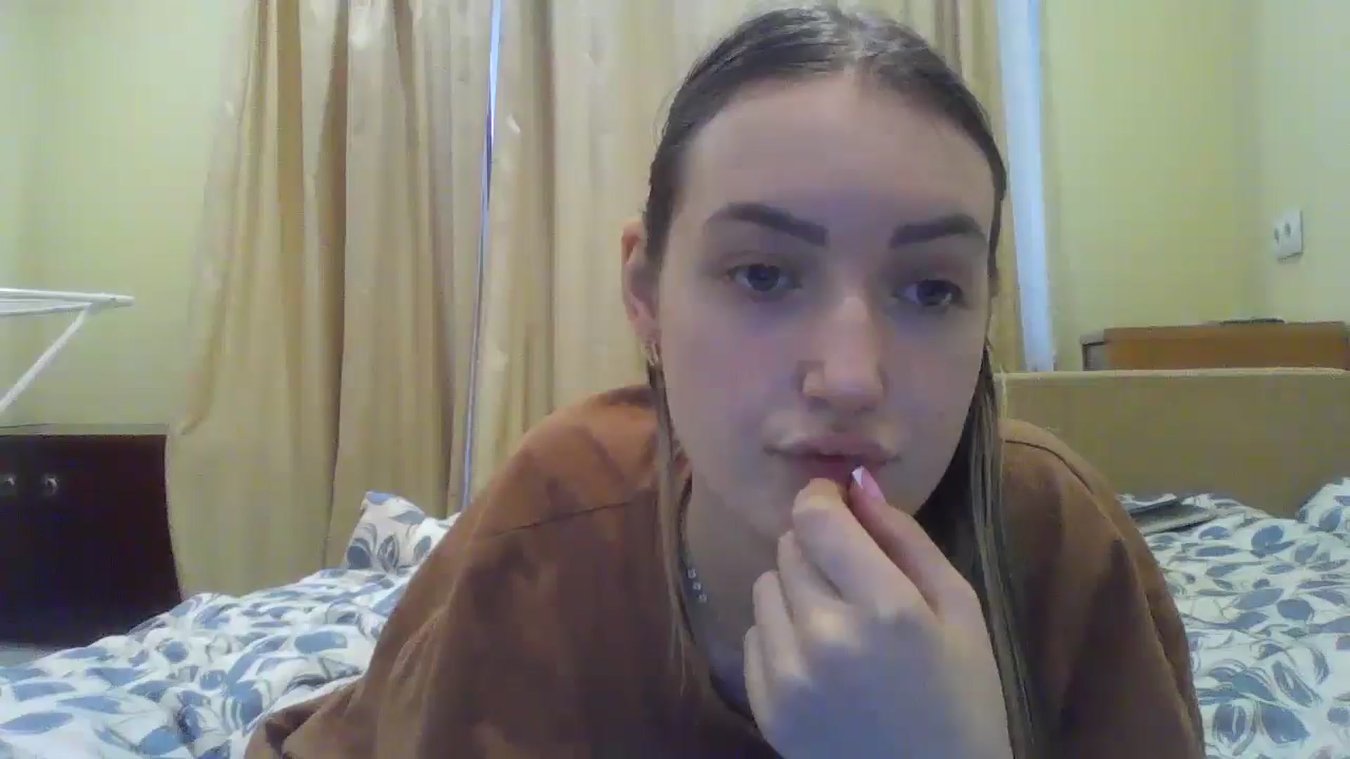 Gallery image thumbnail from EmmaDream18's myfreecams stream on, 01/10/2026, 12:21 image 13 of 20