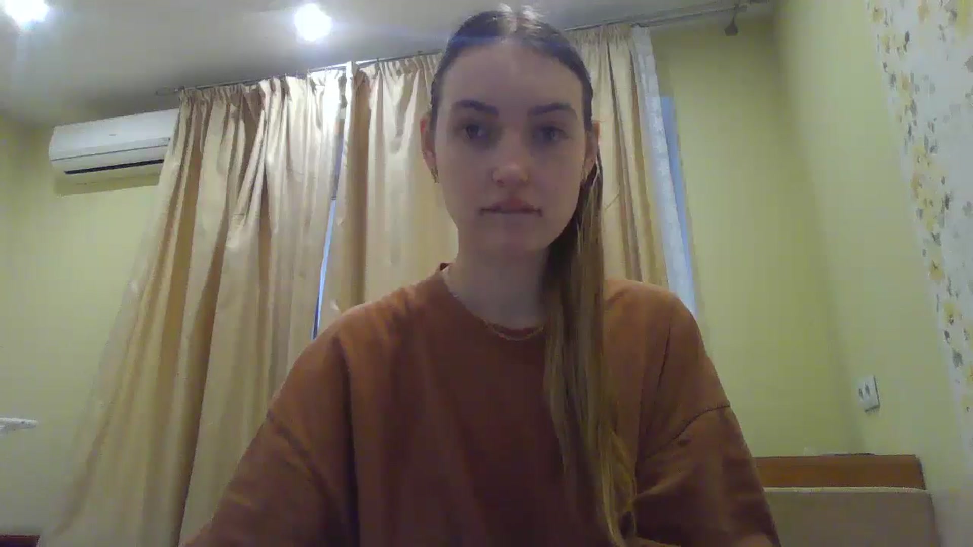 Gallery image thumbnail from EmmaDream18's myfreecams stream on, 01/10/2026, 12:21 image 7 of 20