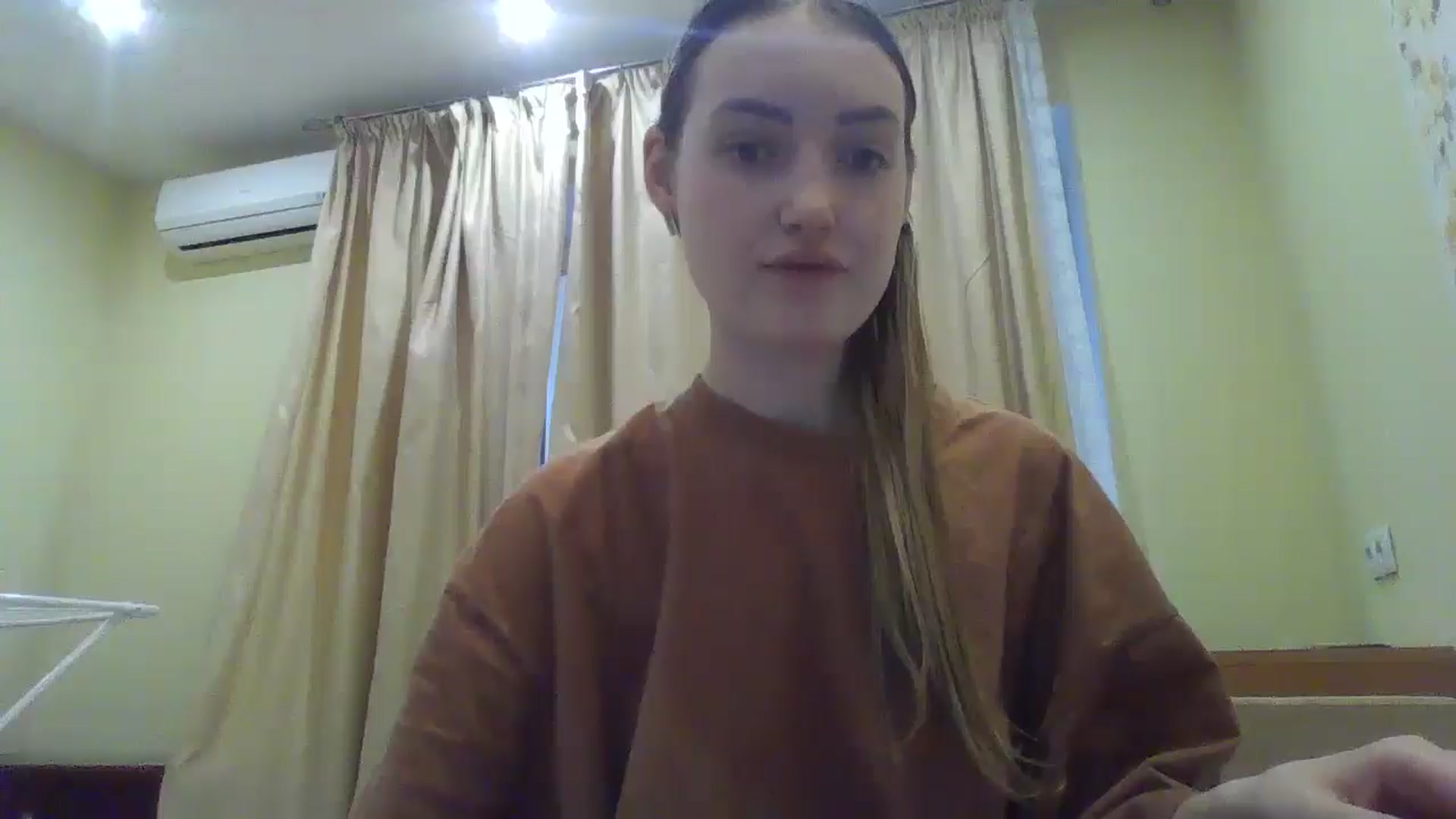 Gallery image thumbnail from EmmaDream18's myfreecams stream on, 01/10/2026, 12:21 image 20 of 20