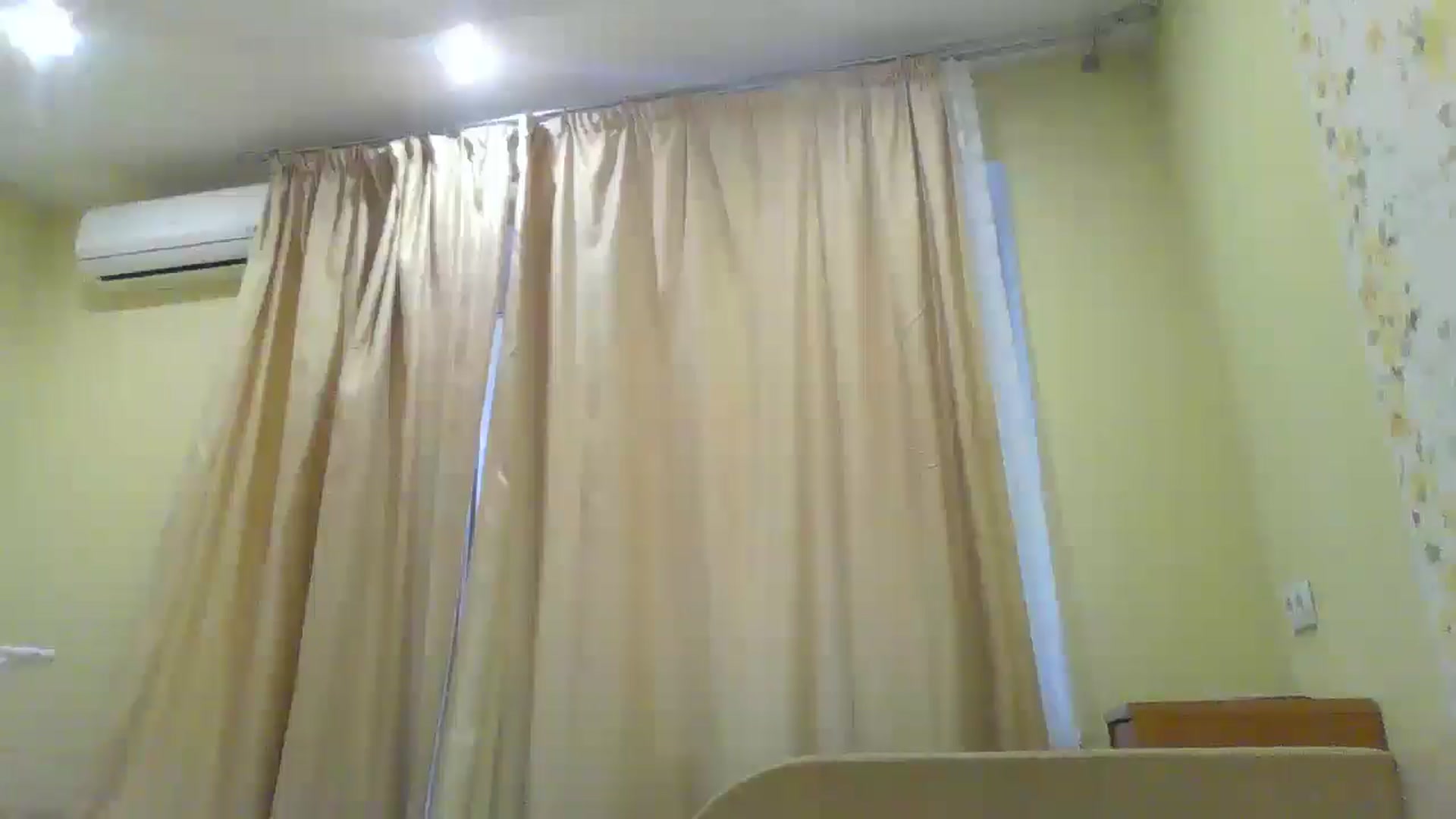 Gallery image thumbnail from EmmaDream18's myfreecams stream on, 01/10/2026, 12:21 image 5 of 20