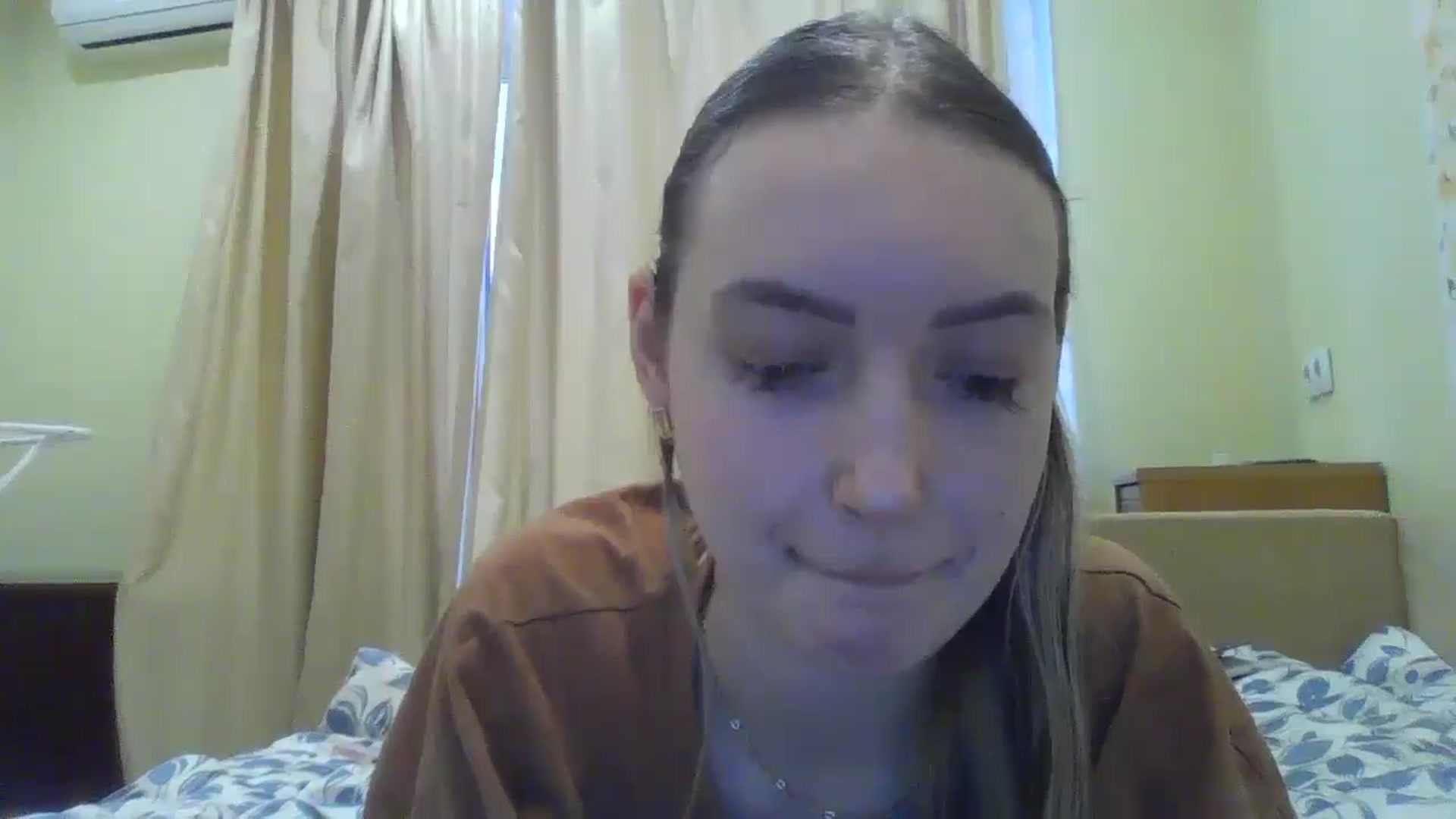 Gallery image thumbnail from EmmaDream18's myfreecams stream on, 01/10/2026, 13:22 image 4 of 20