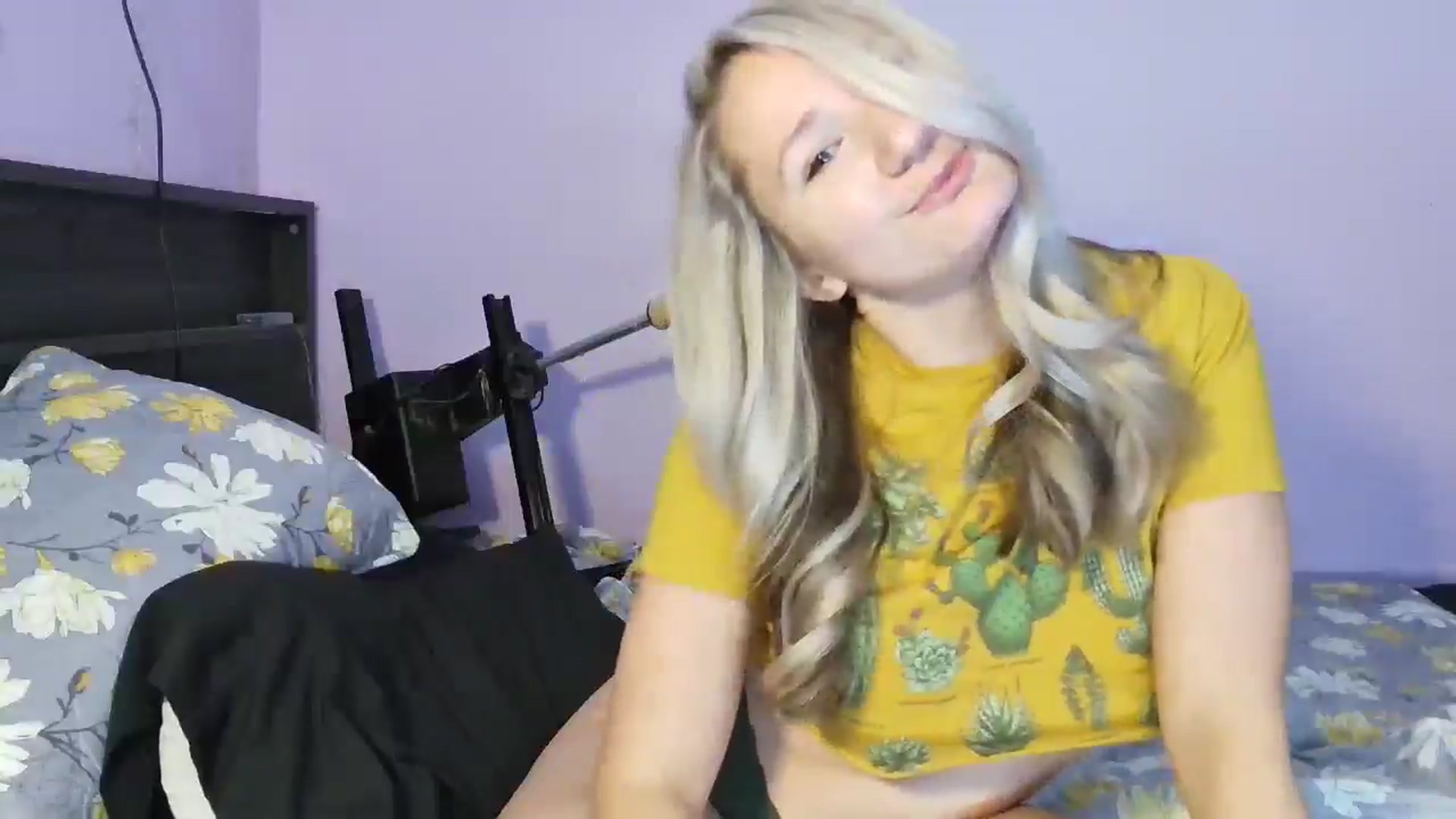Gallery image thumbnail from EmmaHaze's myfreecams stream on, 01/02/2025, 03:55 image 6 of 20