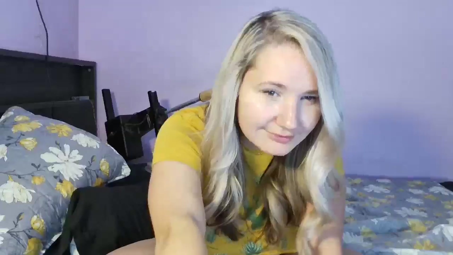Gallery image thumbnail from EmmaHaze's myfreecams stream on, 01/02/2025, 03:55 image 12 of 20