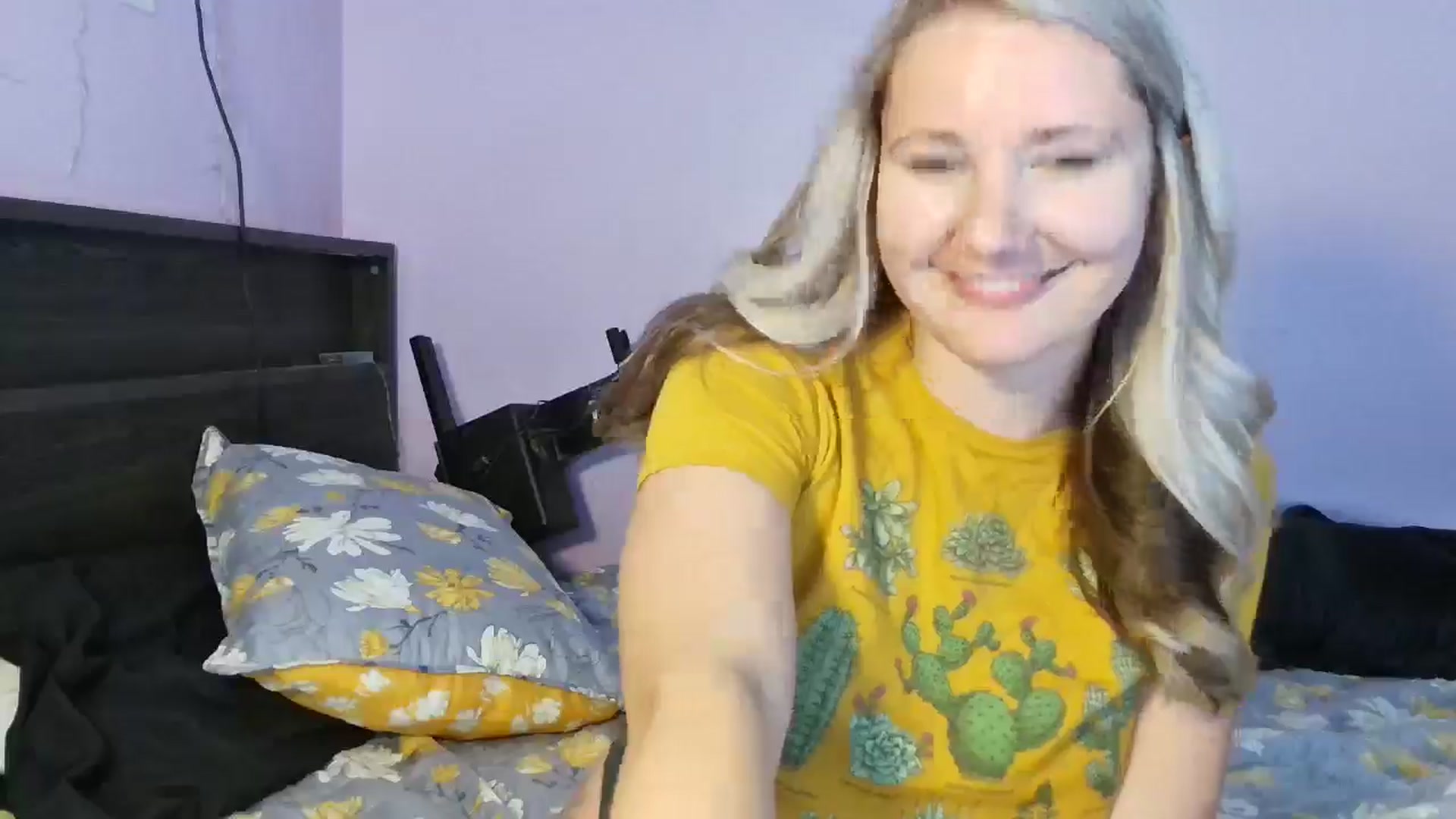 Gallery image thumbnail from EmmaHaze's myfreecams stream on, 01/02/2025, 05:39 image 15 of 20
