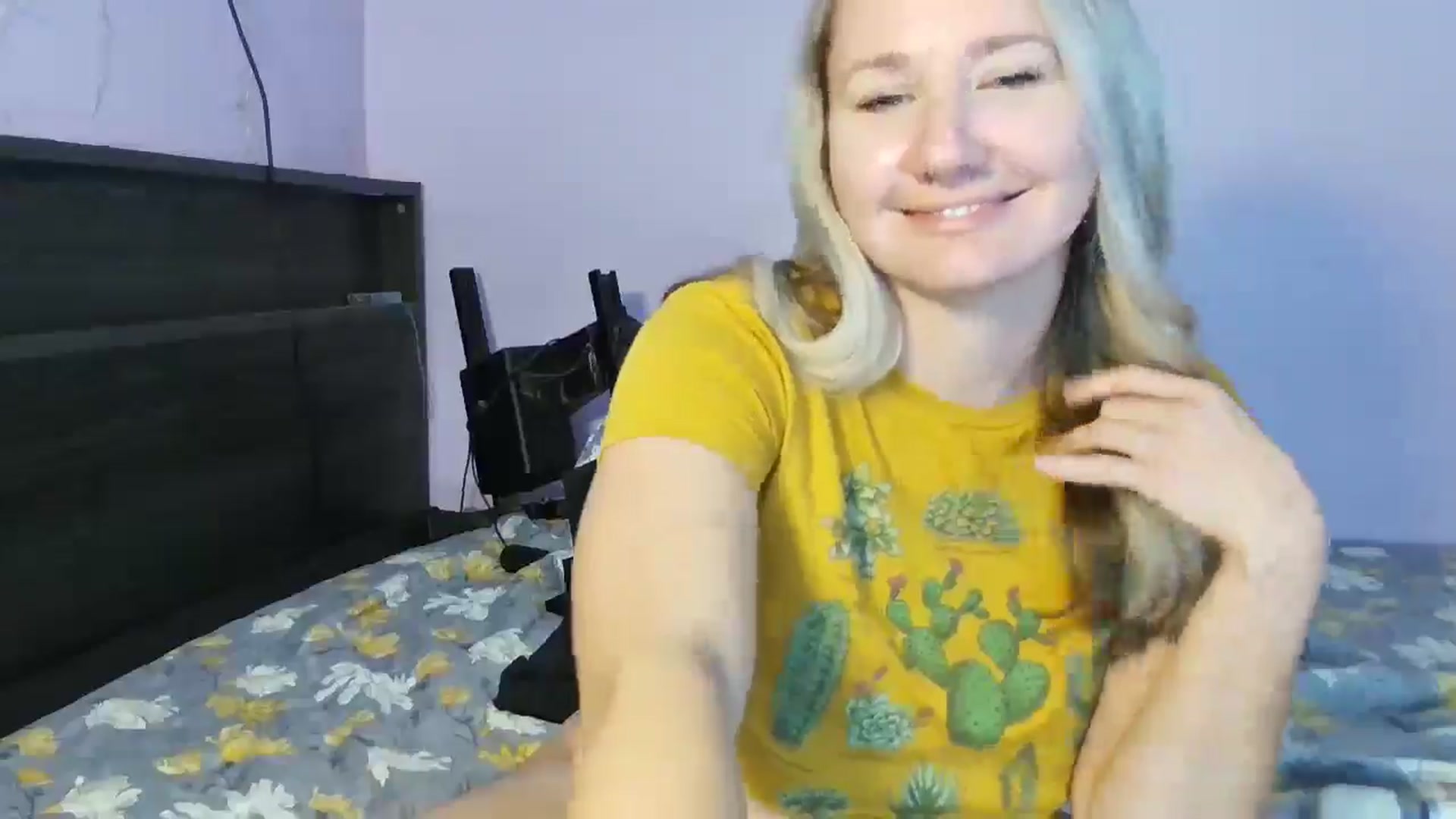 Gallery image thumbnail from EmmaHaze's myfreecams stream on, 01/02/2025, 05:39 image 2 of 20