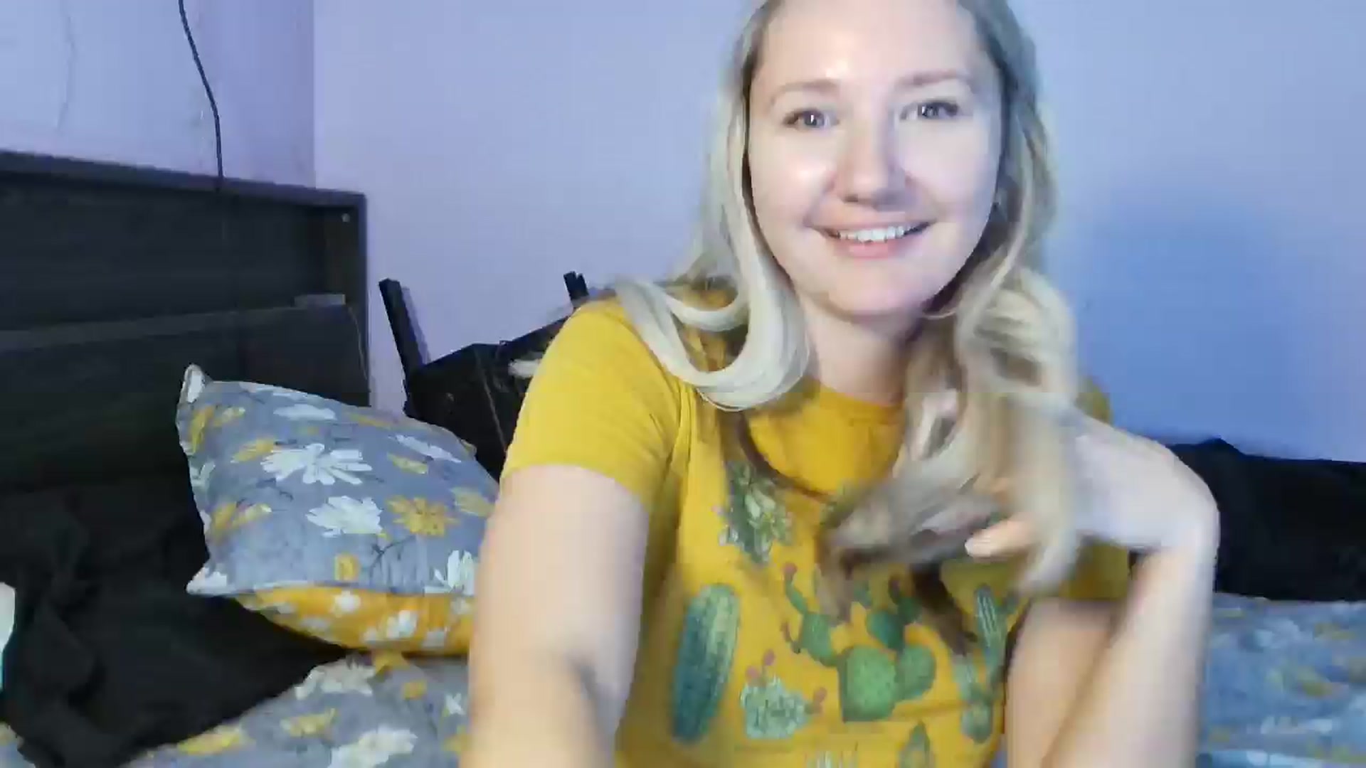 Gallery image thumbnail from EmmaHaze's myfreecams stream on, 01/02/2025, 05:39 image 18 of 20