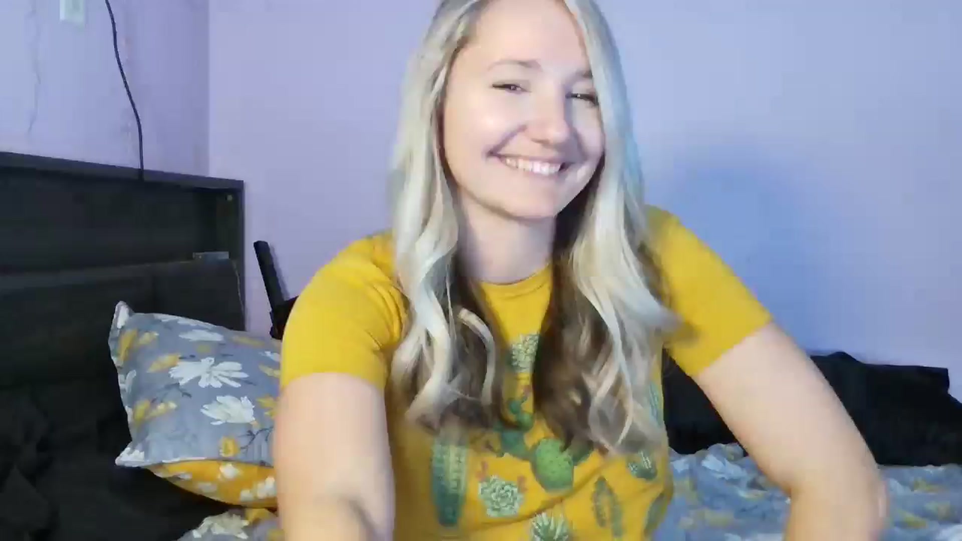 Gallery image thumbnail from EmmaHaze's myfreecams stream on, 01/02/2025, 05:39 image 11 of 20