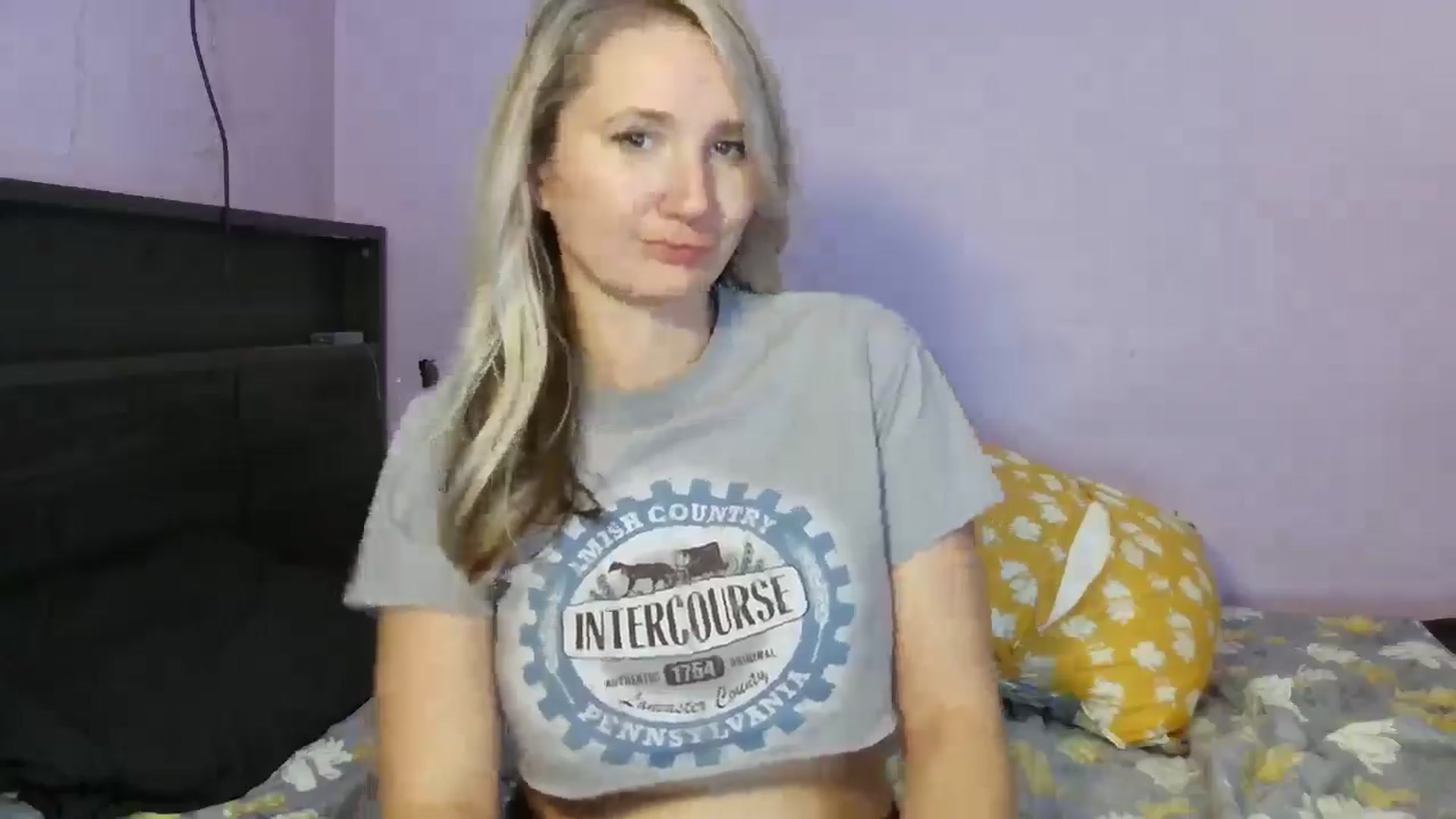Gallery image thumbnail from EmmaHaze's myfreecams stream on, 01/03/2025, 07:54 image 10 of 20