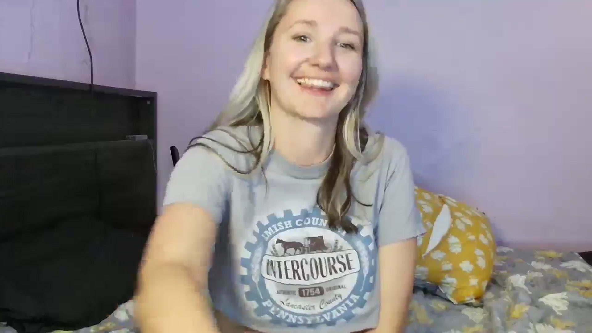 Gallery image thumbnail from EmmaHaze's myfreecams stream on, 01/03/2025, 07:54 image 9 of 20