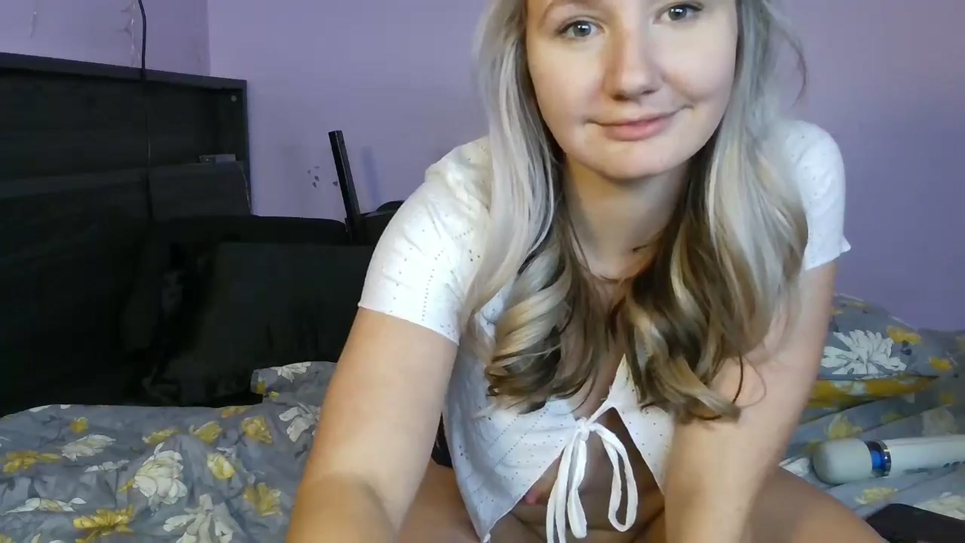 Gallery image thumbnail from EmmaHaze's myfreecams stream on, 01/09/2025, 06:33 image 6 of 20