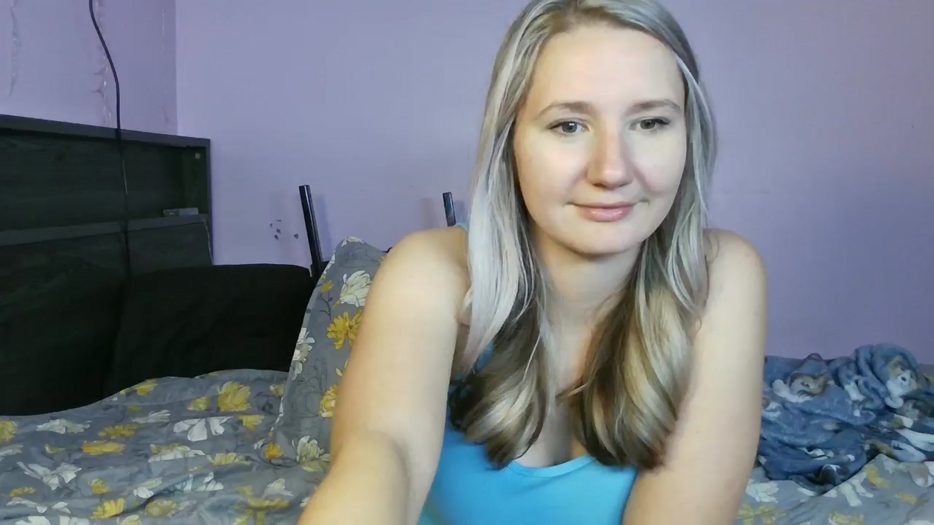Gallery image thumbnail from EmmaHaze's myfreecams stream on, 01/13/2025, 03:28 image 5 of 20