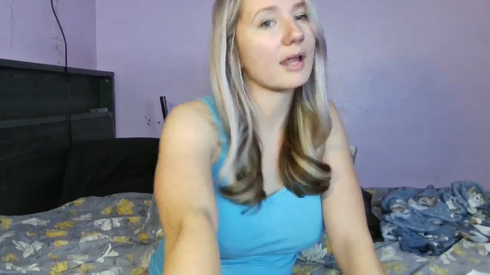 Gallery image thumbnail from EmmaHaze's myfreecams stream on, 01/13/2025, 03:28 image 12 of 20
