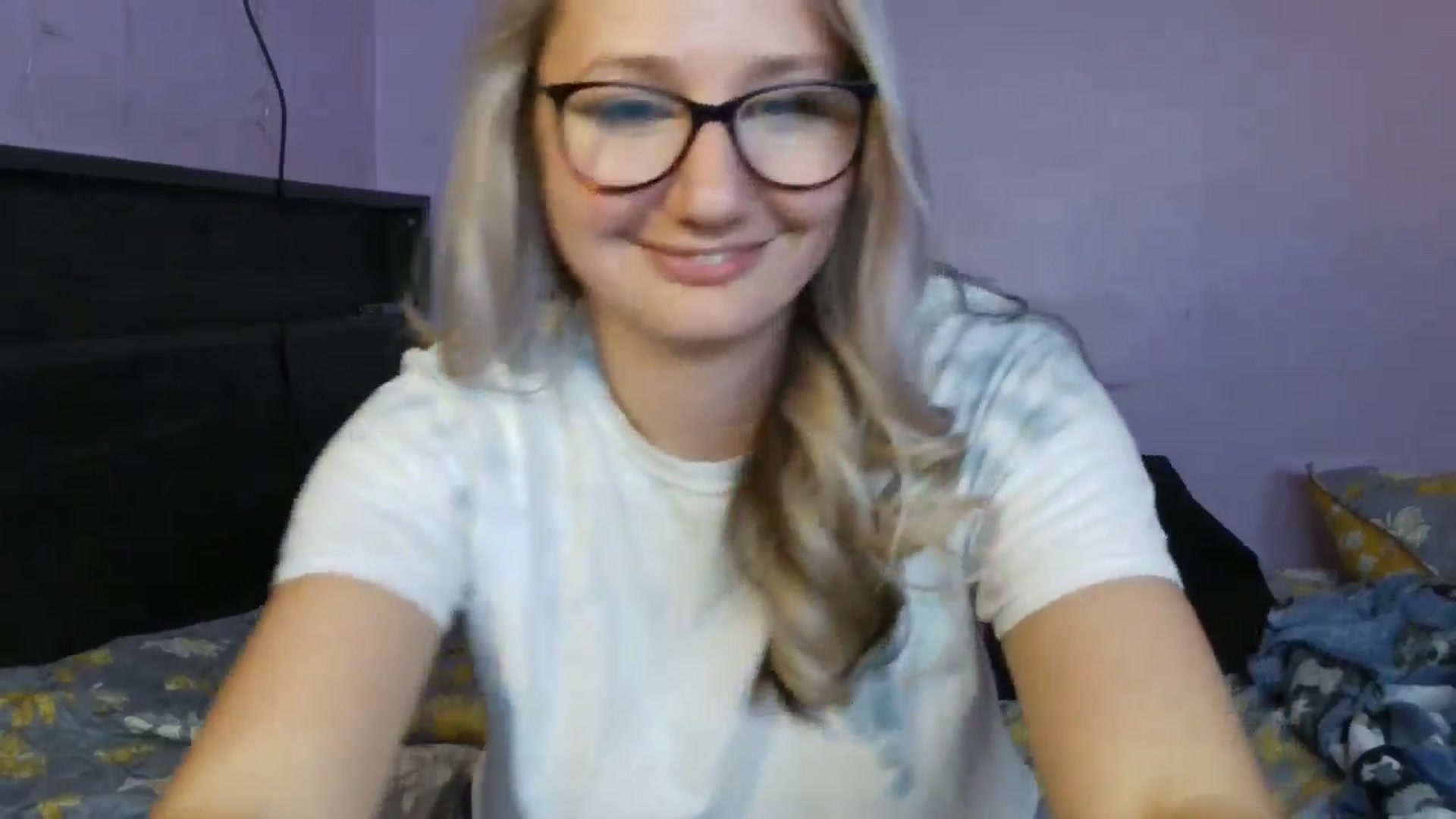 Gallery image thumbnail from EmmaHaze's myfreecams stream on, 01/14/2025, 07:39 image 15 of 20