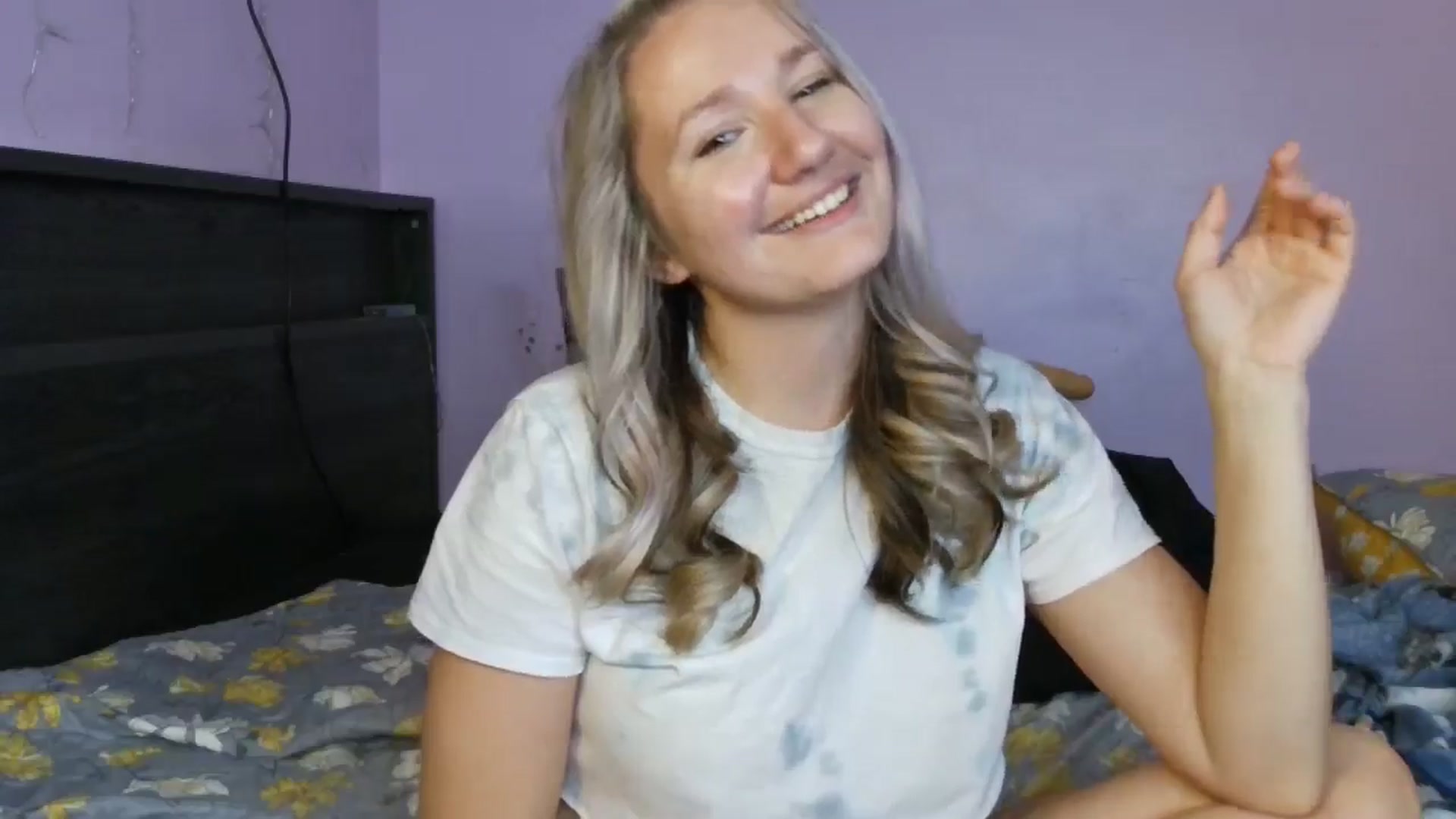 Gallery image thumbnail from EmmaHaze's myfreecams stream on, 01/14/2025, 07:39 image 14 of 20