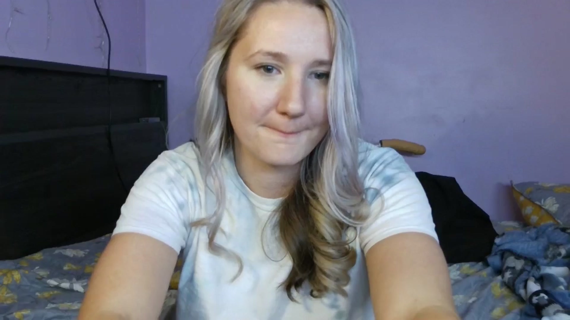 Gallery image thumbnail from EmmaHaze's myfreecams stream on, 01/14/2025, 07:39 image 16 of 20