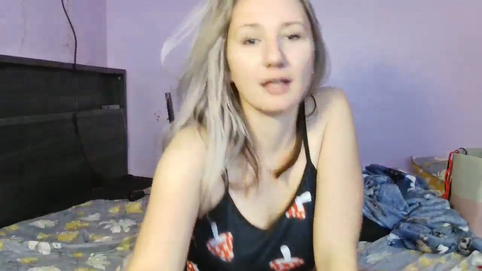 Gallery image thumbnail from EmmaHaze's myfreecams stream on, 01/15/2025, 04:08 image 7 of 20