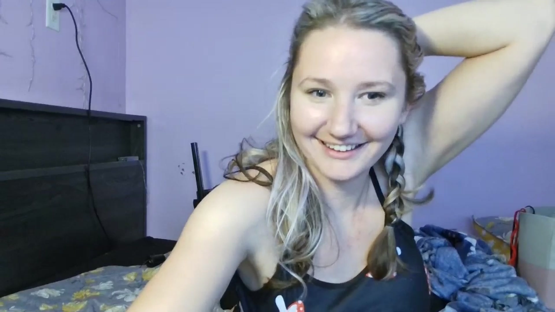 Gallery image thumbnail from EmmaHaze's myfreecams stream on, 01/15/2025, 04:08 image 18 of 20