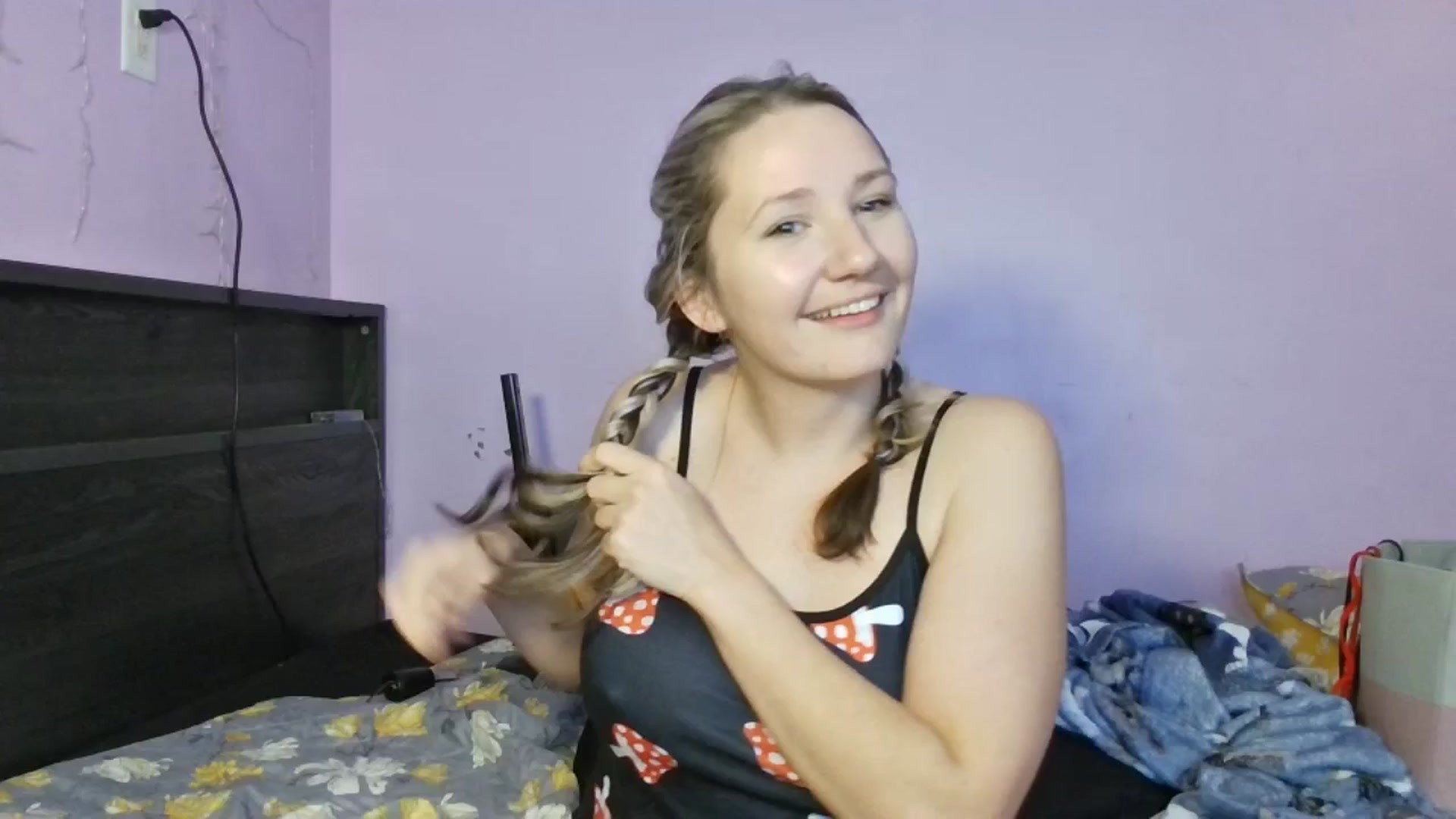 Gallery image thumbnail from EmmaHaze's myfreecams stream on, 01/15/2025, 04:08 image 20 of 20