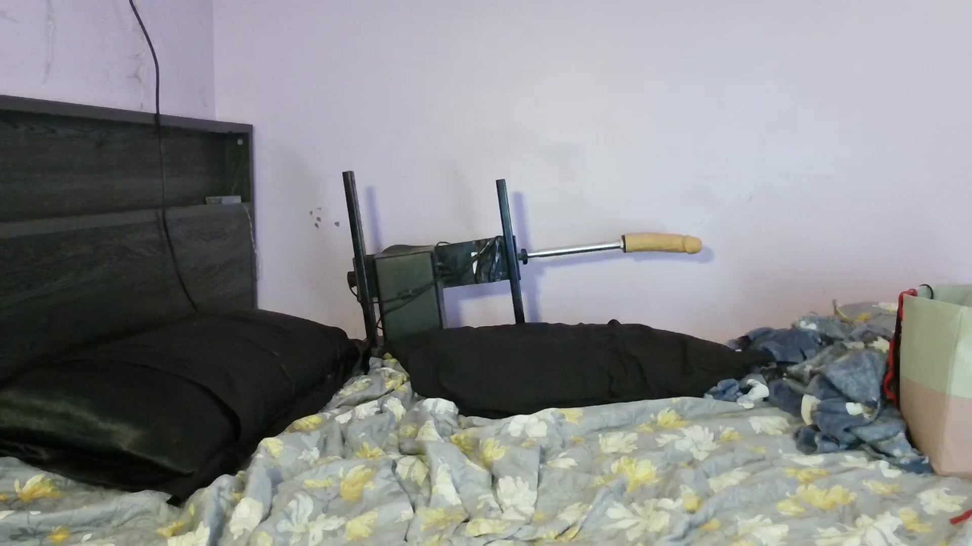 Gallery image thumbnail from EmmaHaze's myfreecams stream on, 01/15/2025, 06:27 image 16 of 20