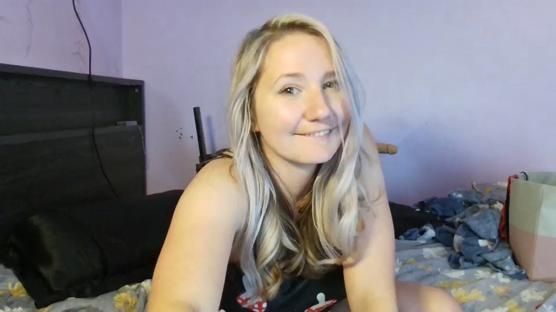 Gallery image thumbnail from EmmaHaze's myfreecams stream on, 01/15/2025, 06:27 image 12 of 20