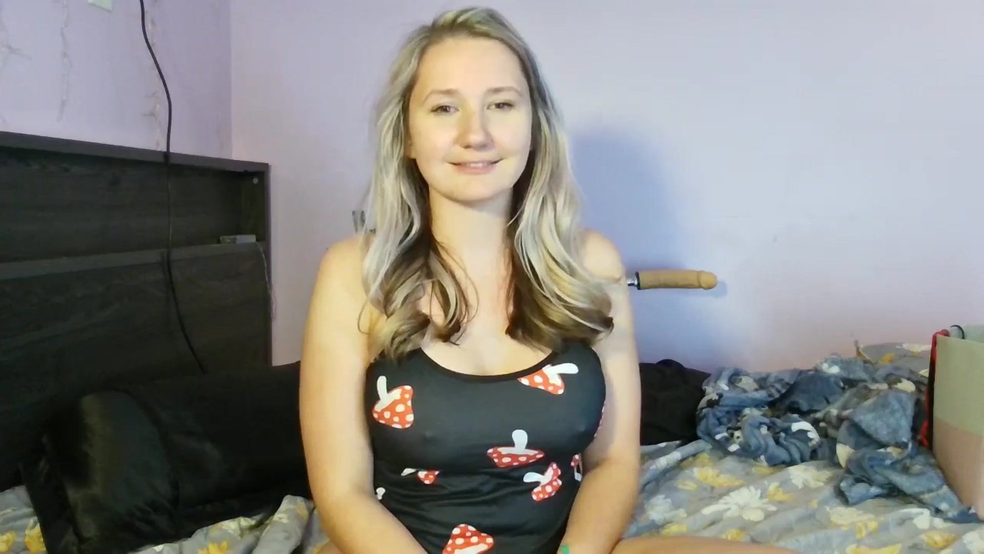 Gallery image thumbnail from EmmaHaze's myfreecams stream on, 01/15/2025, 06:27 image 7 of 20