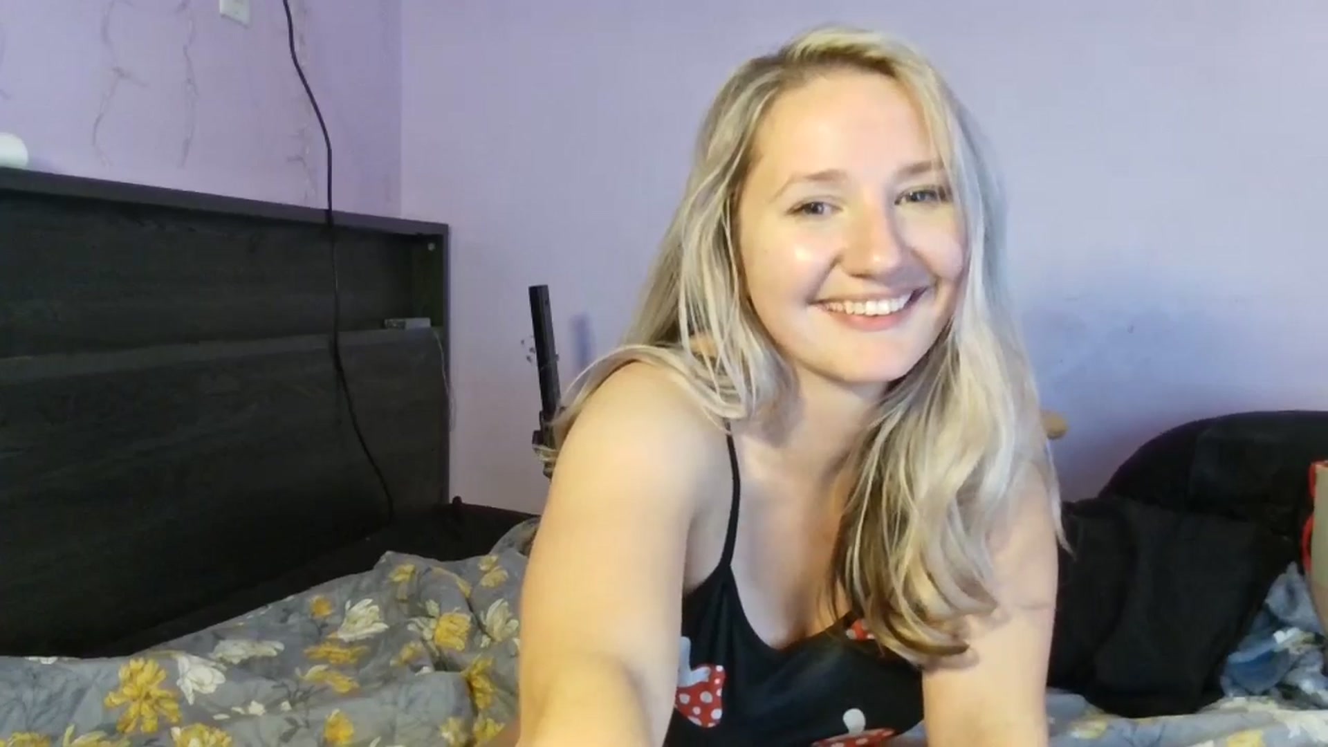 Gallery image thumbnail from EmmaHaze's myfreecams stream on, 01/15/2025, 08:32 image 12 of 20