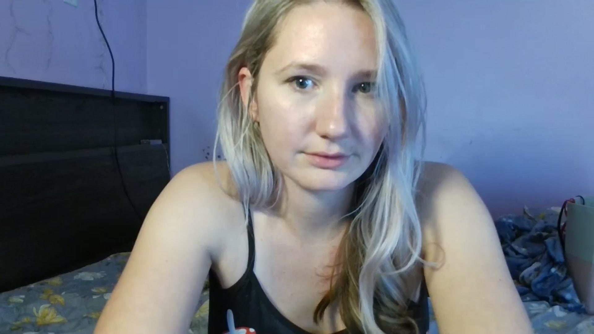 Gallery image thumbnail from EmmaHaze's myfreecams stream on, 01/15/2025, 08:32 image 3 of 20