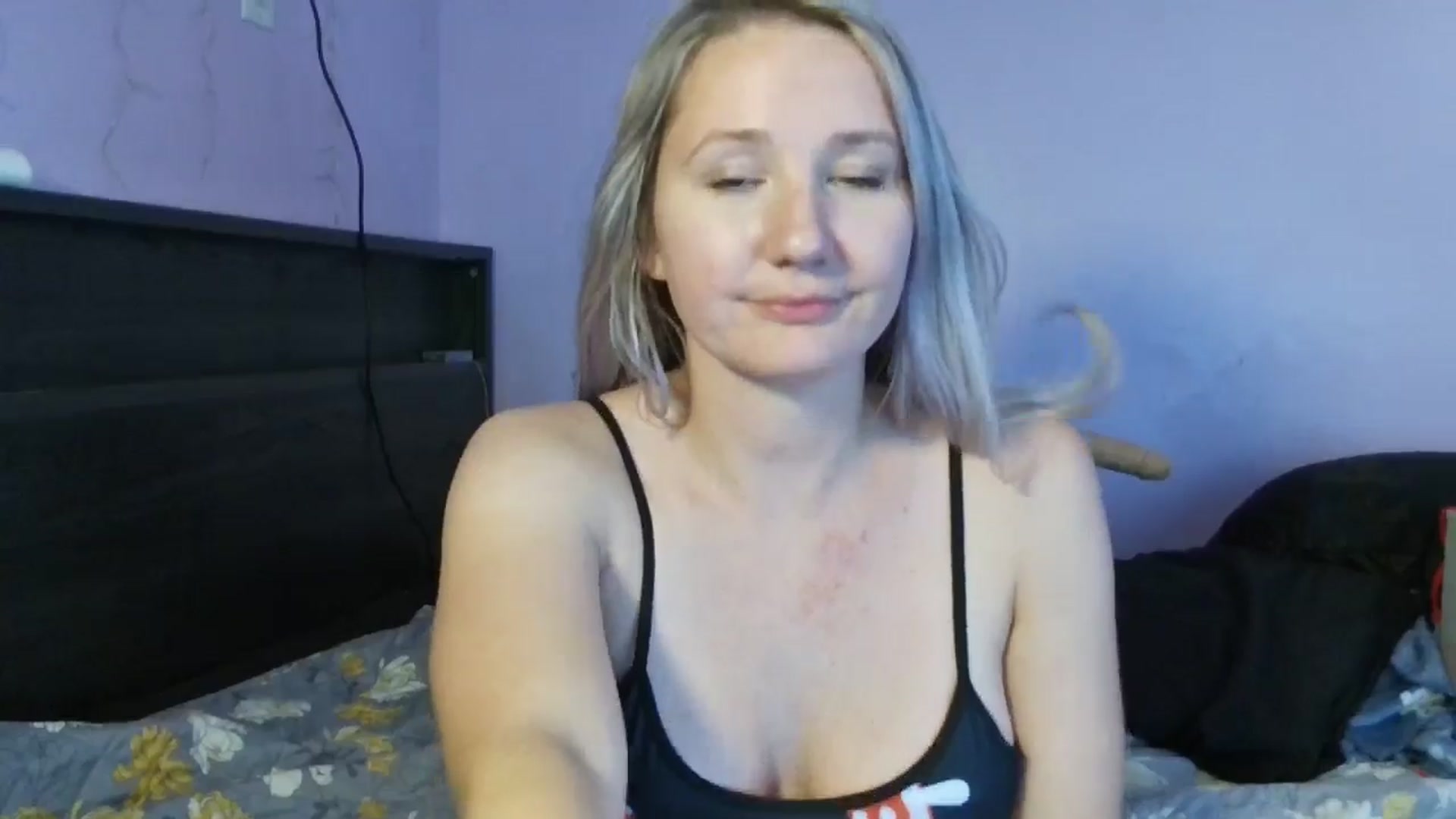 Gallery image thumbnail from EmmaHaze's myfreecams stream on, 01/15/2025, 08:32 image 13 of 20