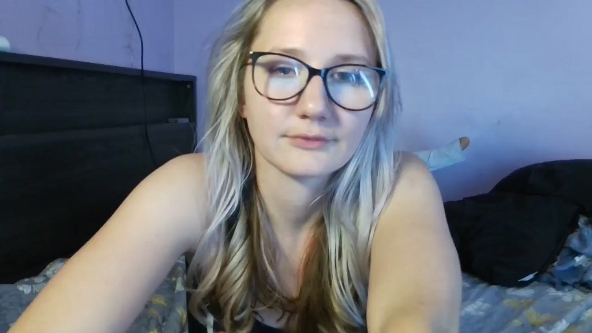 Gallery image thumbnail from EmmaHaze's myfreecams stream on, 01/15/2025, 12:11 image 7 of 20