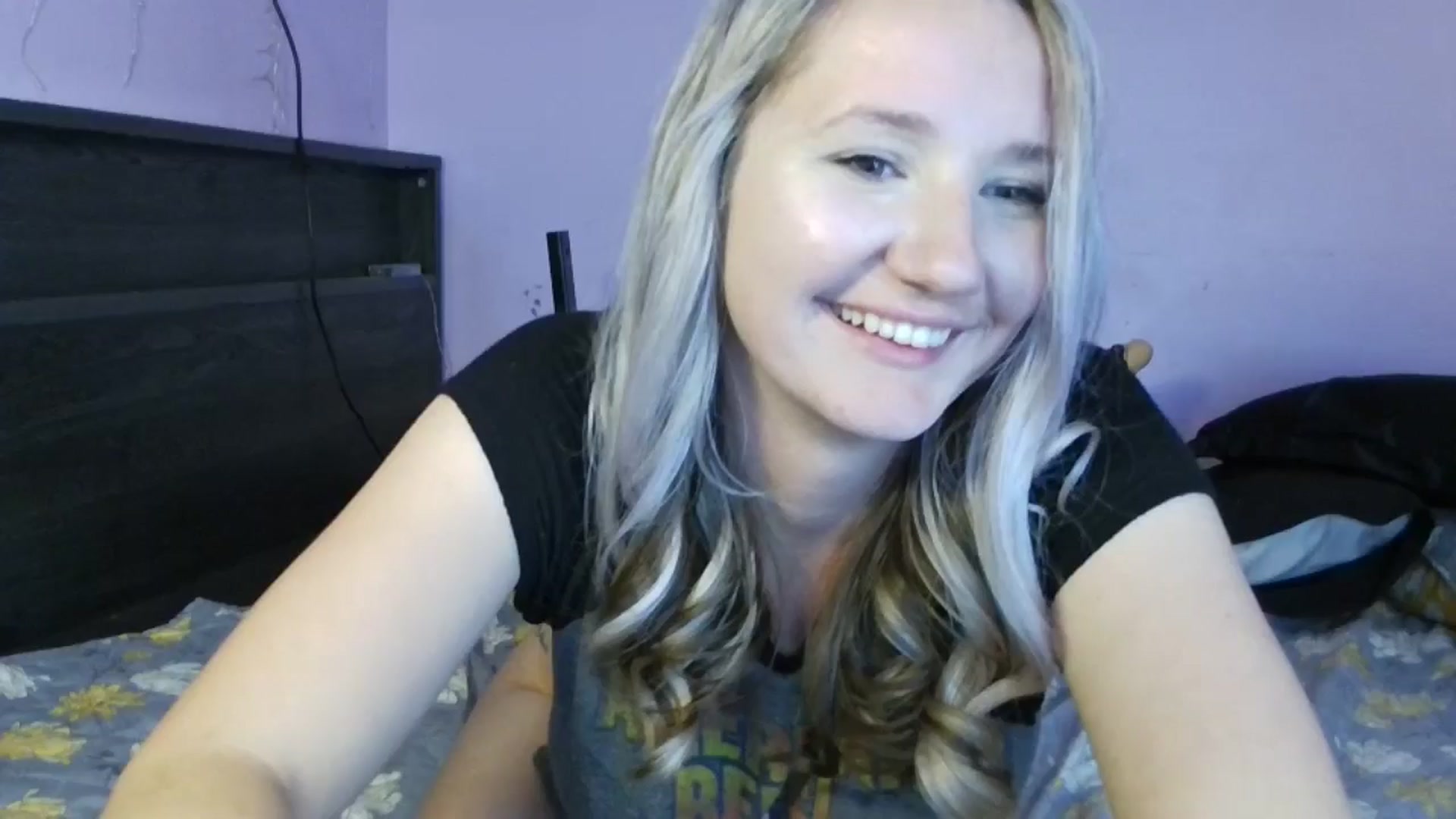 Gallery image thumbnail from EmmaHaze's myfreecams stream on, 01/16/2025, 06:04 image 7 of 20