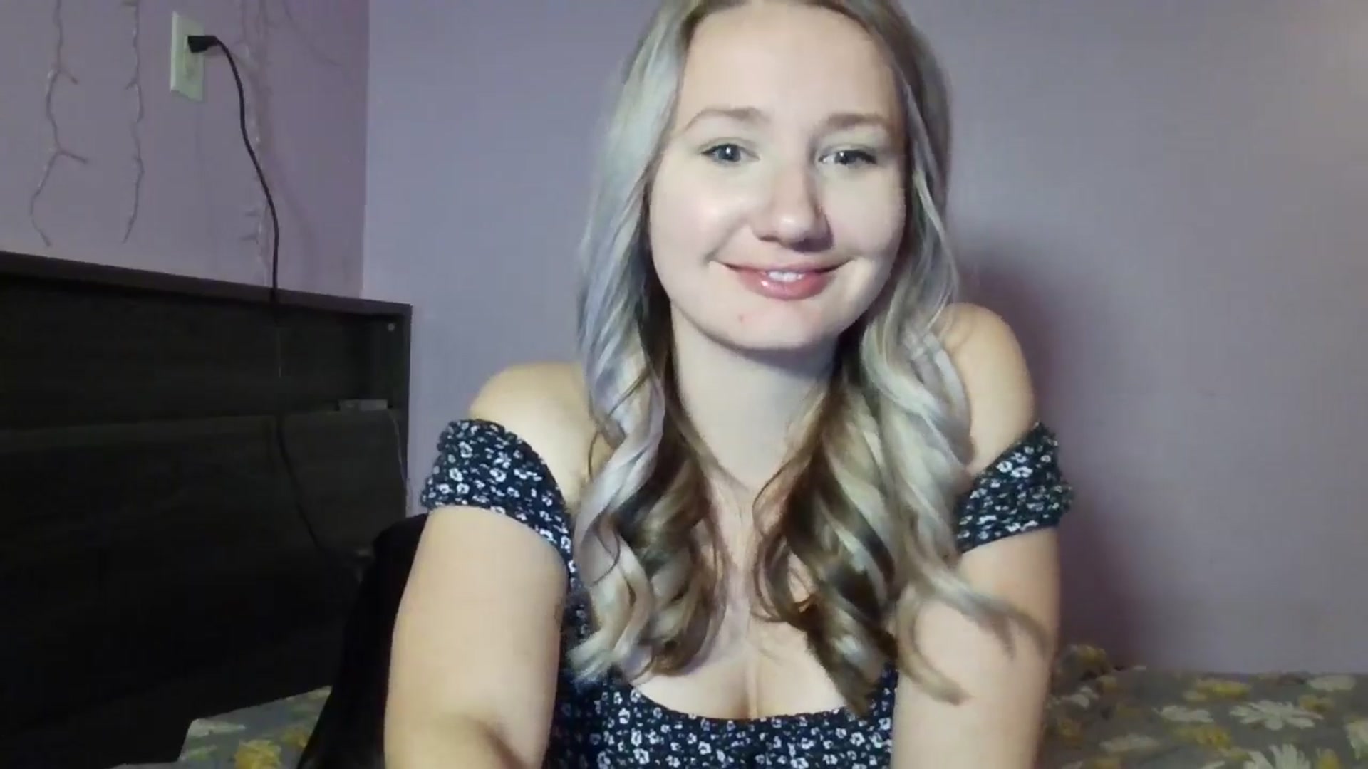 Gallery image thumbnail from EmmaHaze's myfreecams stream on, 01/21/2025, 03:18 image 15 of 20