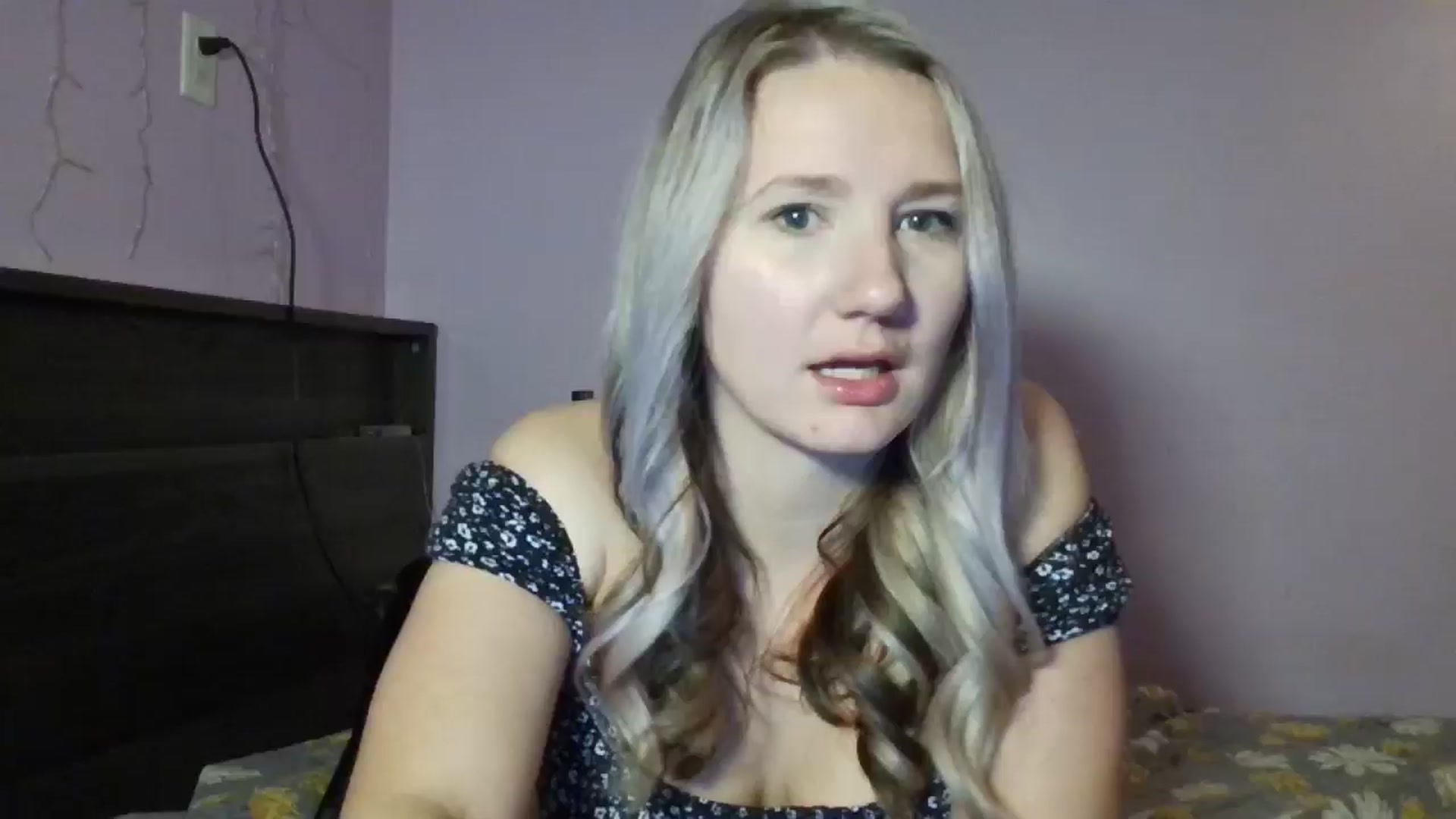Gallery image thumbnail from EmmaHaze's myfreecams stream on, 01/21/2025, 03:18 image 14 of 20
