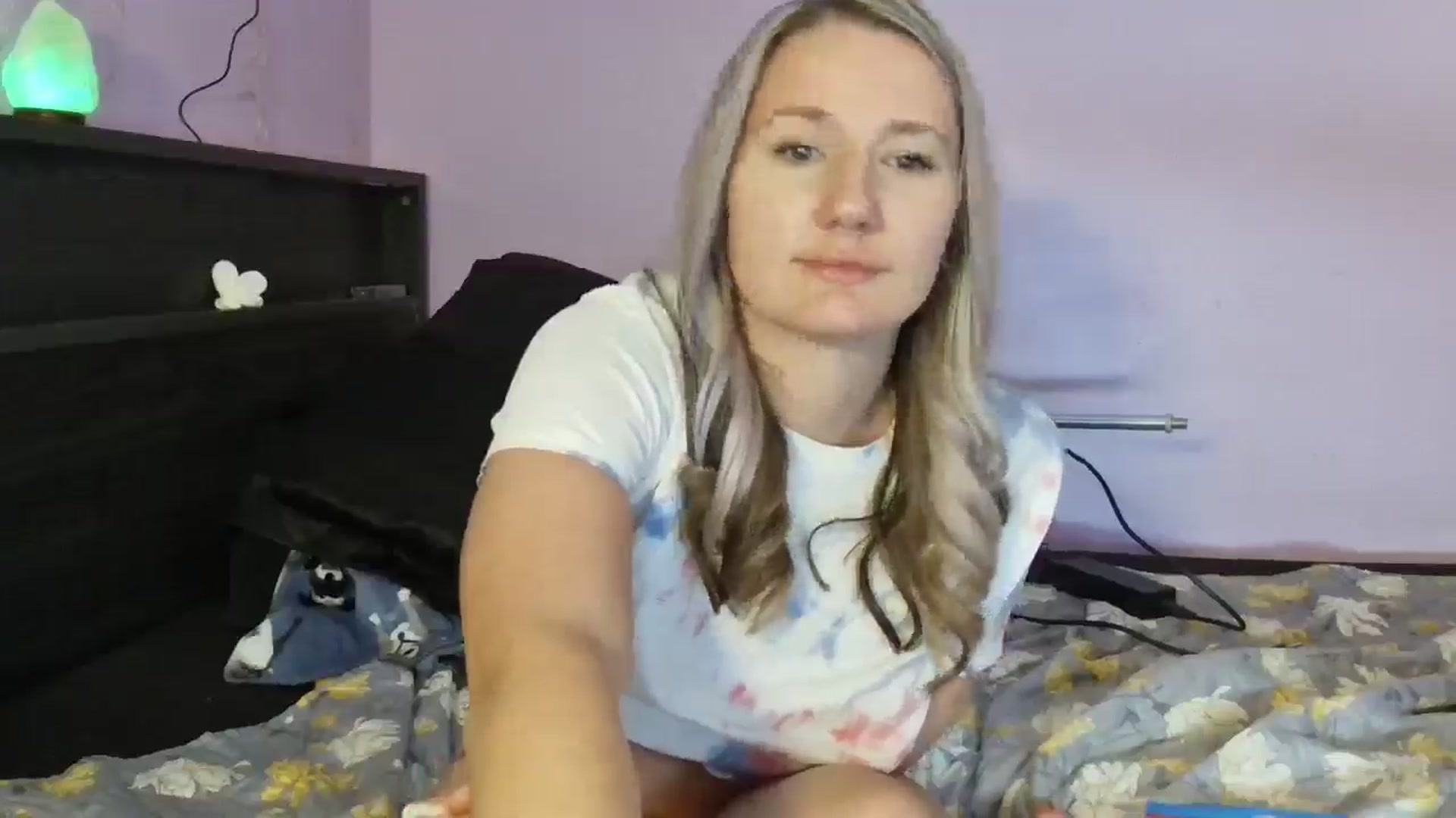 Gallery image thumbnail from EmmaHaze's myfreecams stream on, 01/23/2025, 05:15 image 17 of 20