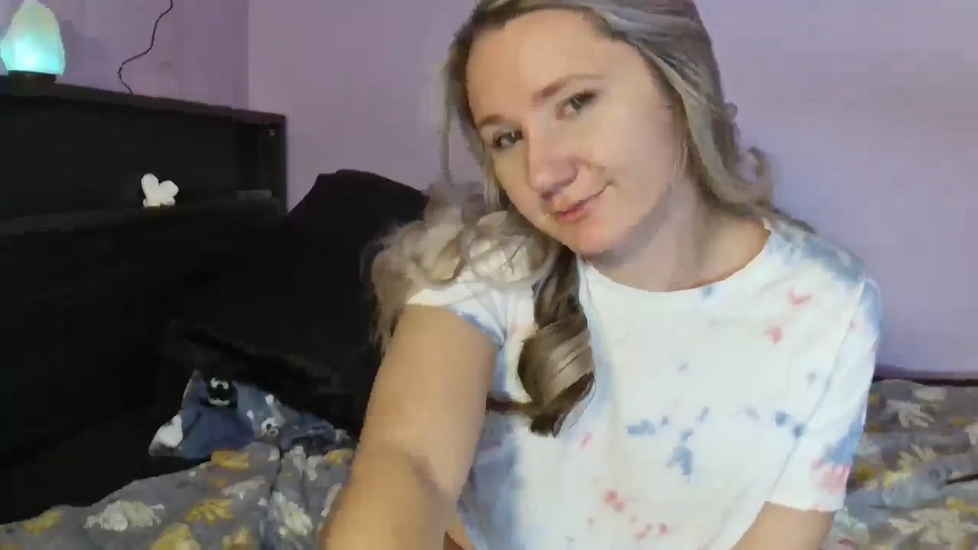 Gallery image thumbnail from EmmaHaze's myfreecams stream on, 01/23/2025, 05:39 image 3 of 20