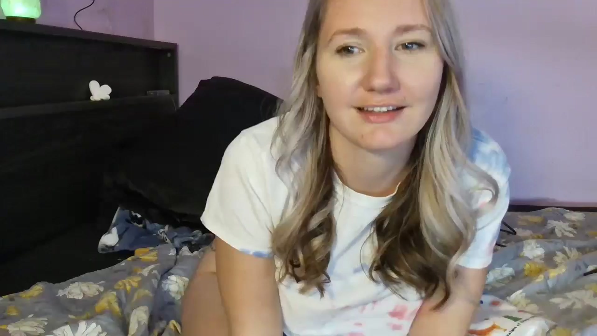 Gallery image thumbnail from EmmaHaze's myfreecams stream on, 01/23/2025, 05:39 image 16 of 20