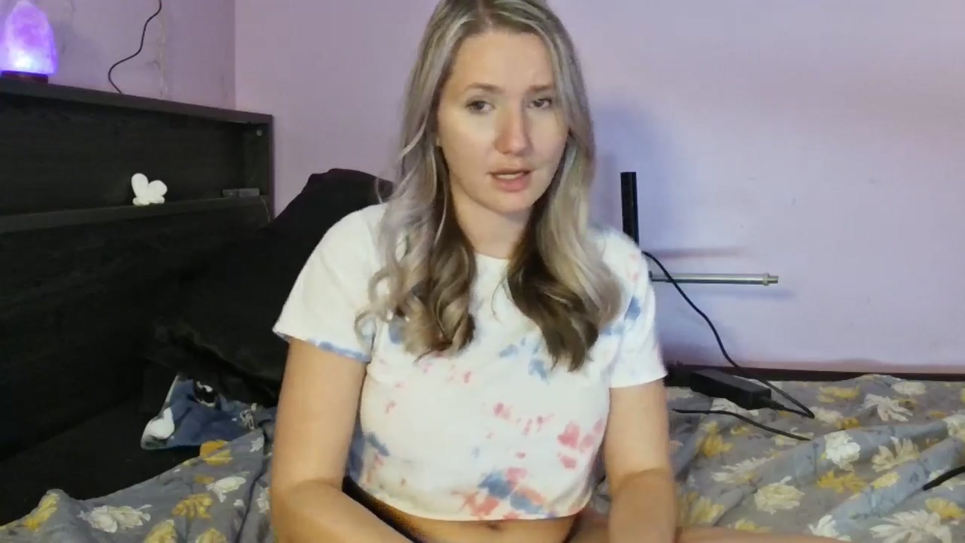 Gallery image thumbnail from EmmaHaze's myfreecams stream on, 01/23/2025, 06:53 image 5 of 20