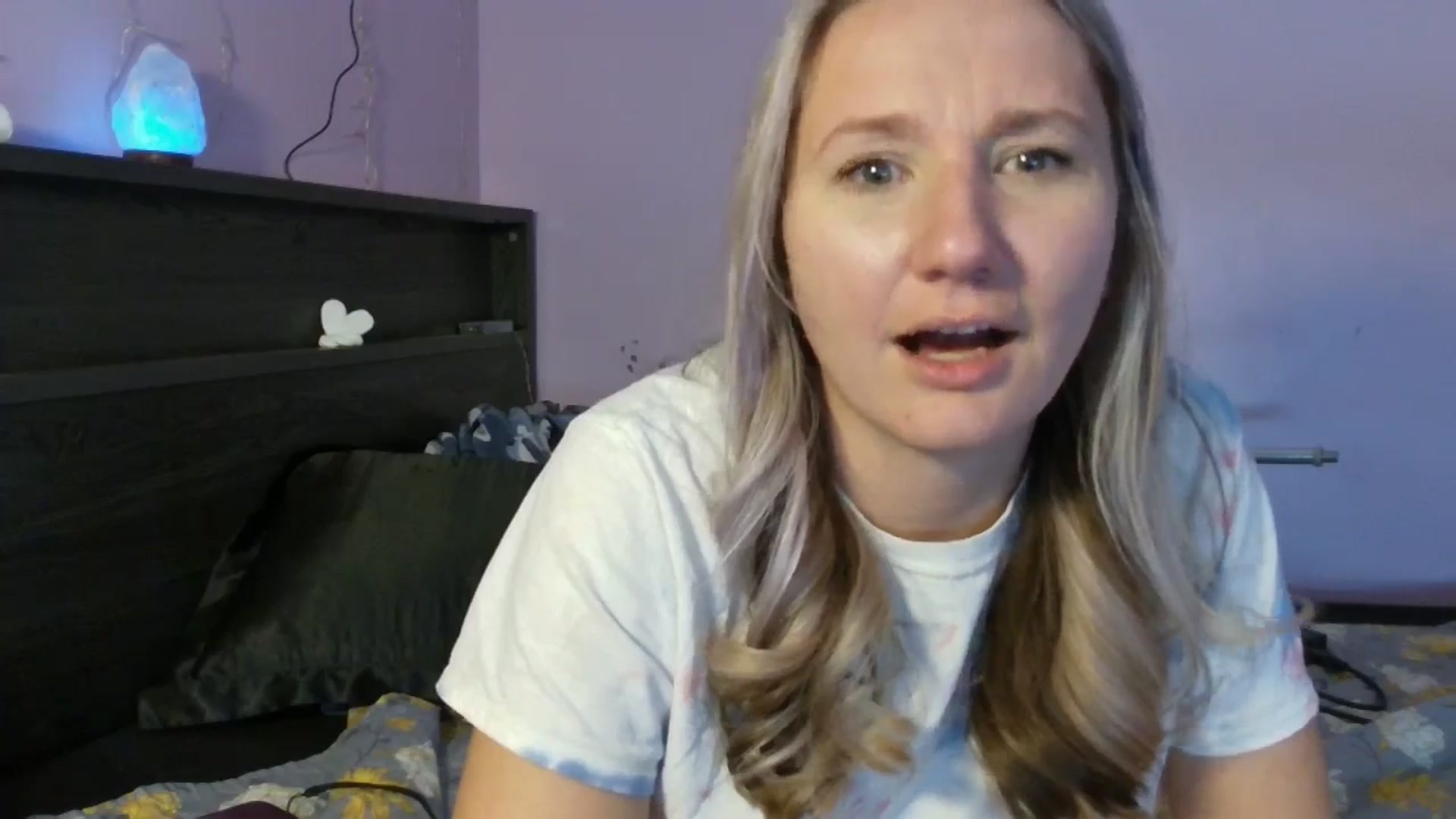 Gallery image thumbnail from EmmaHaze's myfreecams stream on, 01/23/2025, 08:07 image 18 of 20