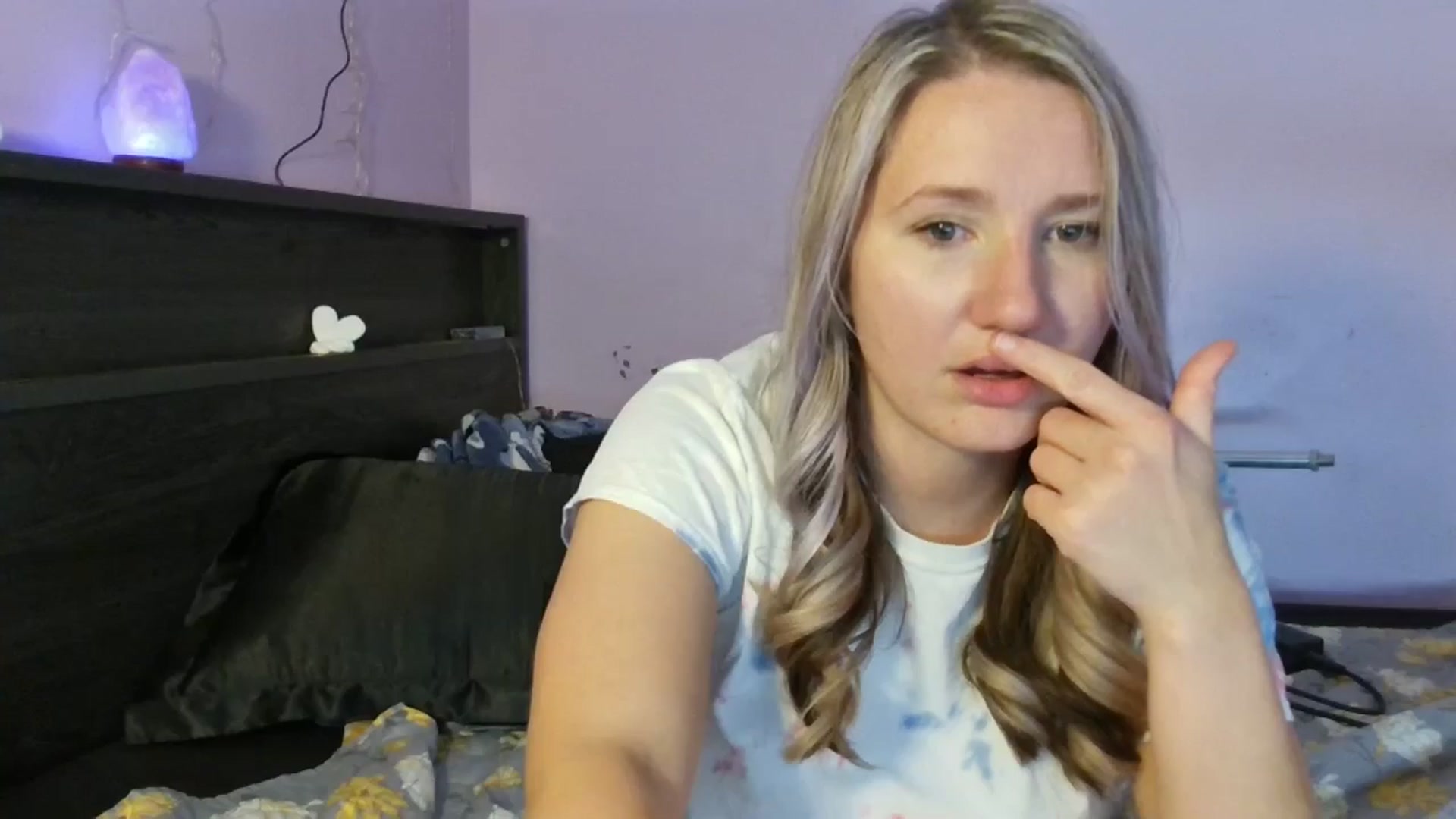 Gallery image thumbnail from EmmaHaze's myfreecams stream on, 01/23/2025, 08:07 image 4 of 20