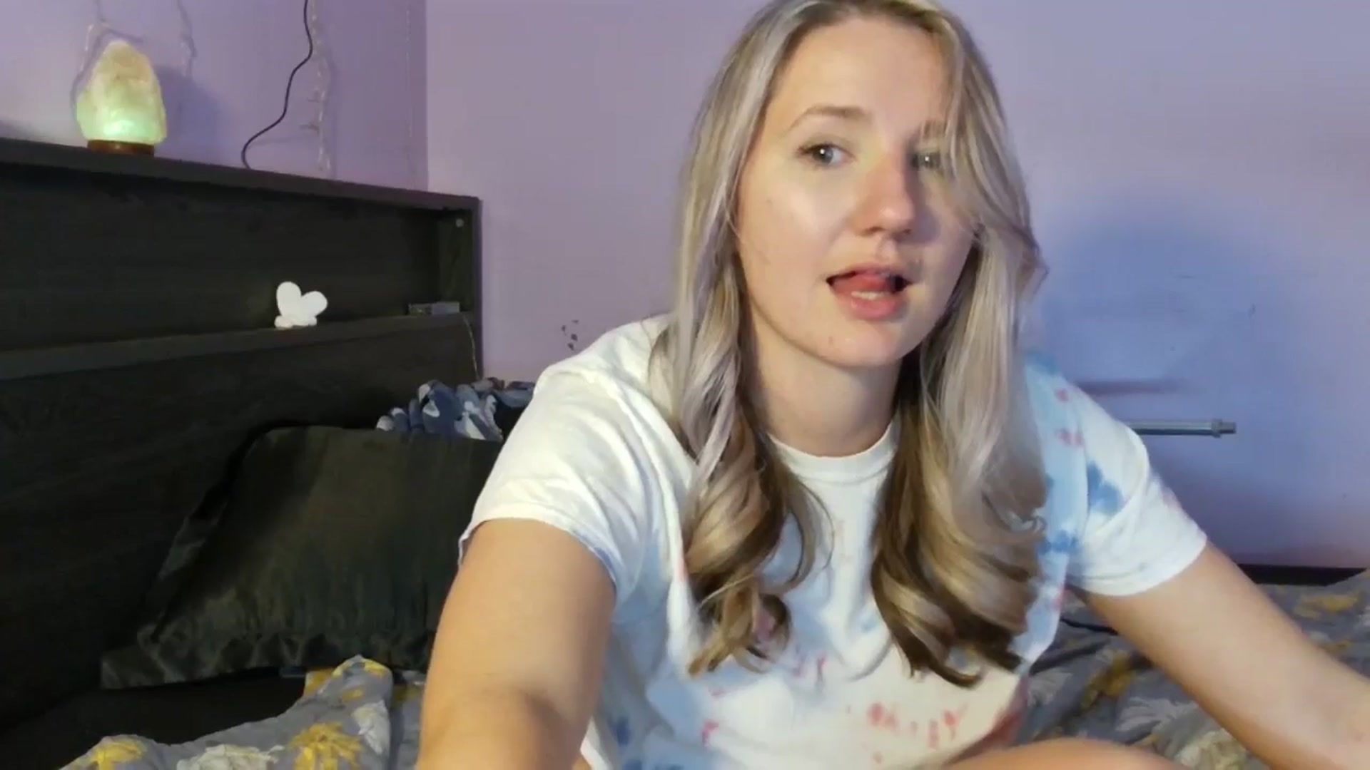 Gallery image thumbnail from EmmaHaze's myfreecams stream on, 01/23/2025, 08:07 image 6 of 20