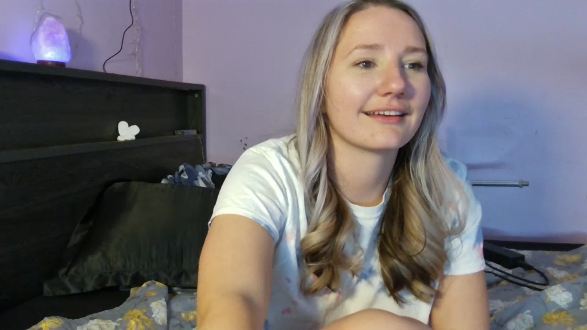 Gallery image thumbnail from EmmaHaze's myfreecams stream on, 01/23/2025, 08:07 image 9 of 20