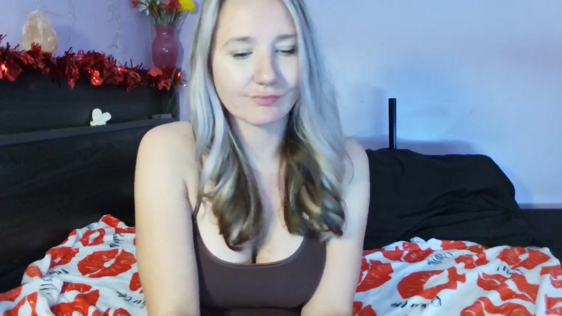 Gallery image thumbnail from EmmaHaze's myfreecams stream on, 01/28/2025, 05:32 image 20 of 20