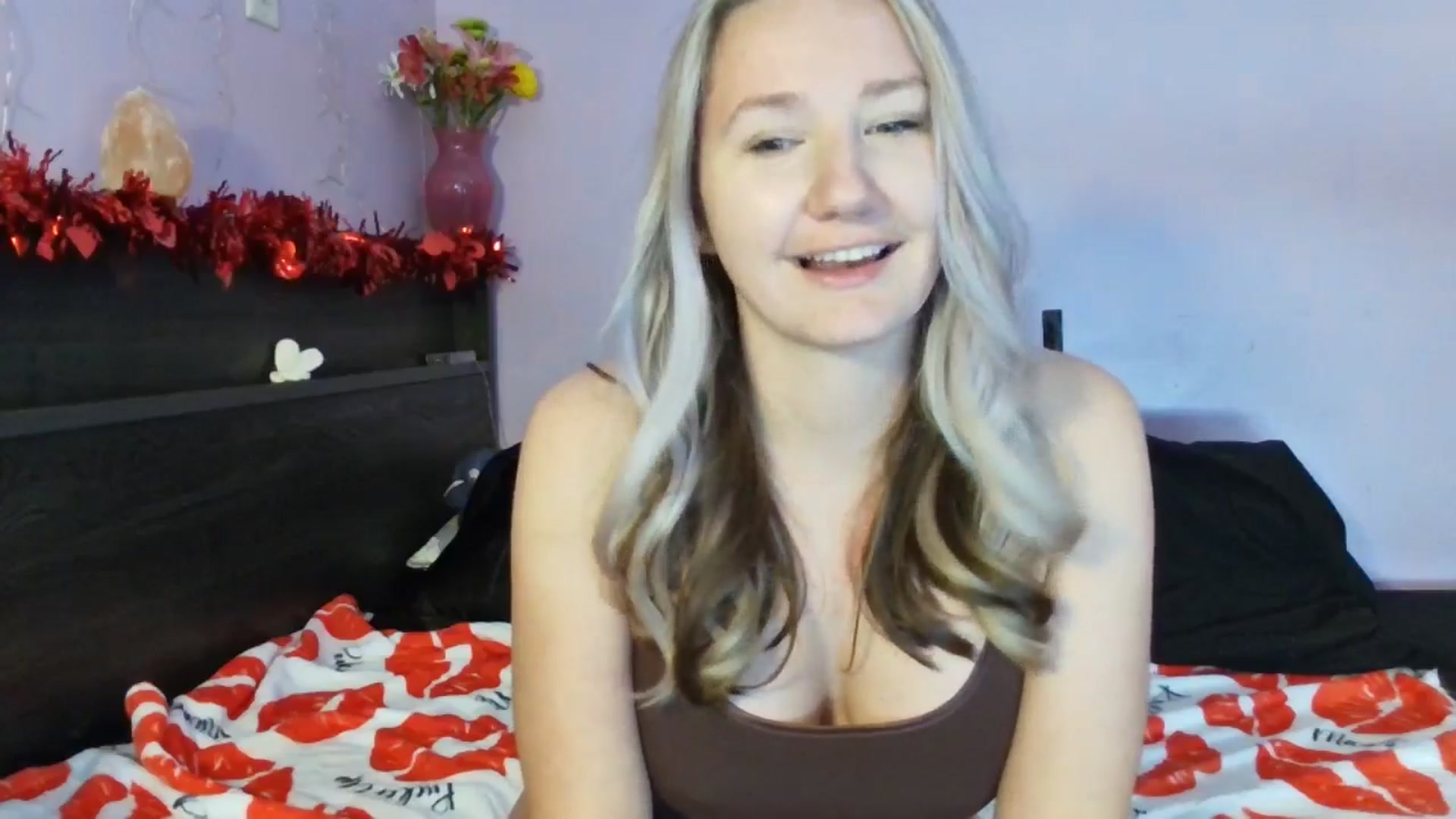 Gallery image thumbnail from EmmaHaze's myfreecams stream on, 01/28/2025, 05:32 image 5 of 20