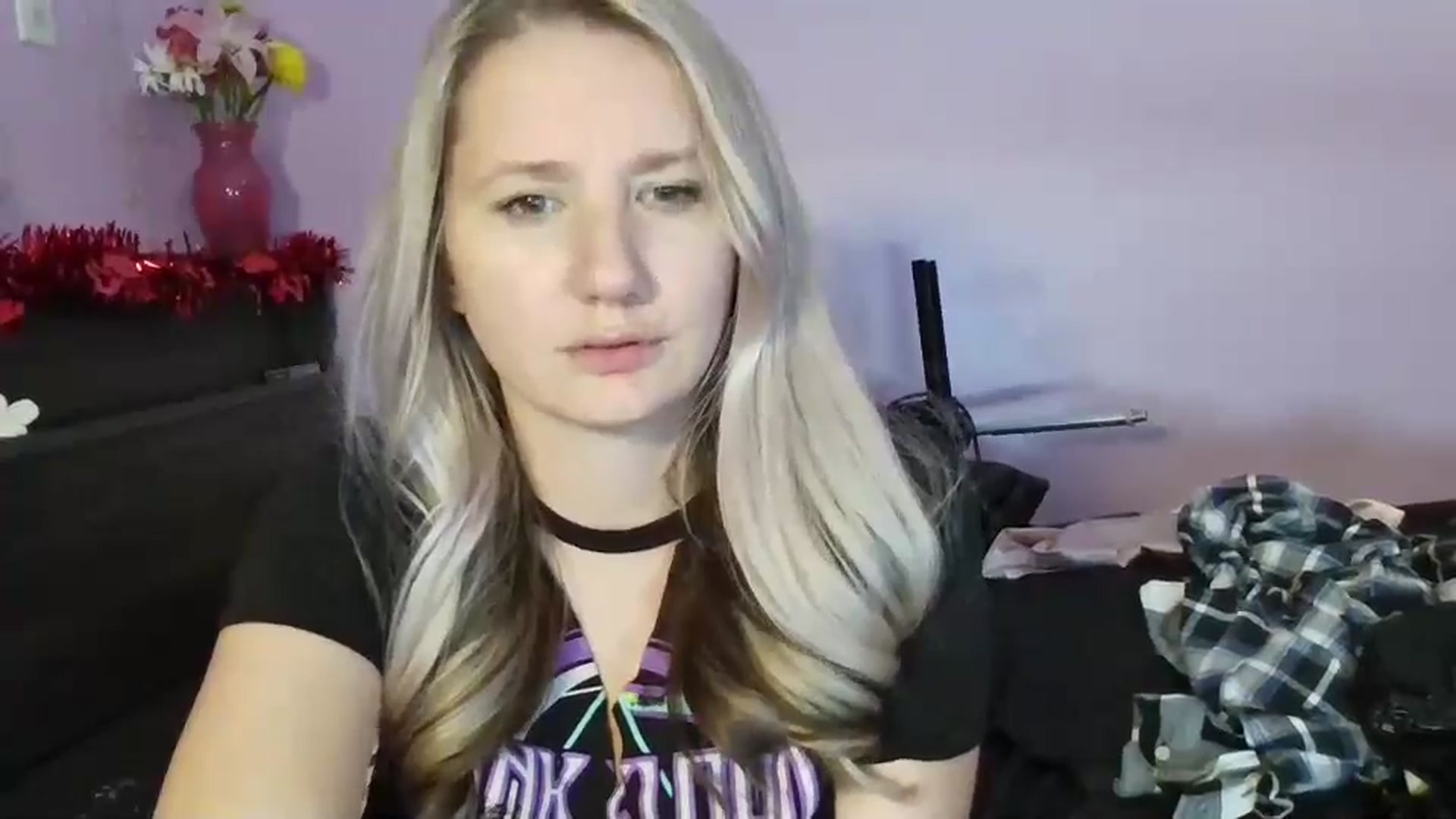 Gallery image thumbnail from EmmaHaze's myfreecams stream on, 02/07/2025, 07:43 image 20 of 20