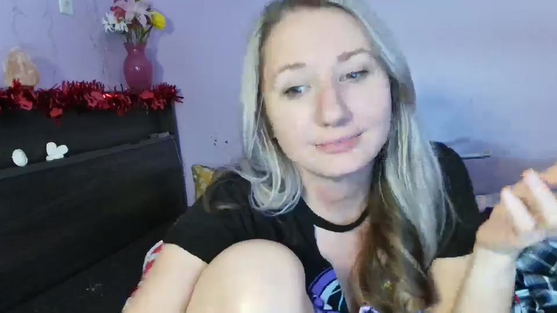 Gallery image thumbnail from EmmaHaze's myfreecams stream on, 02/07/2025, 08:09 image 9 of 20