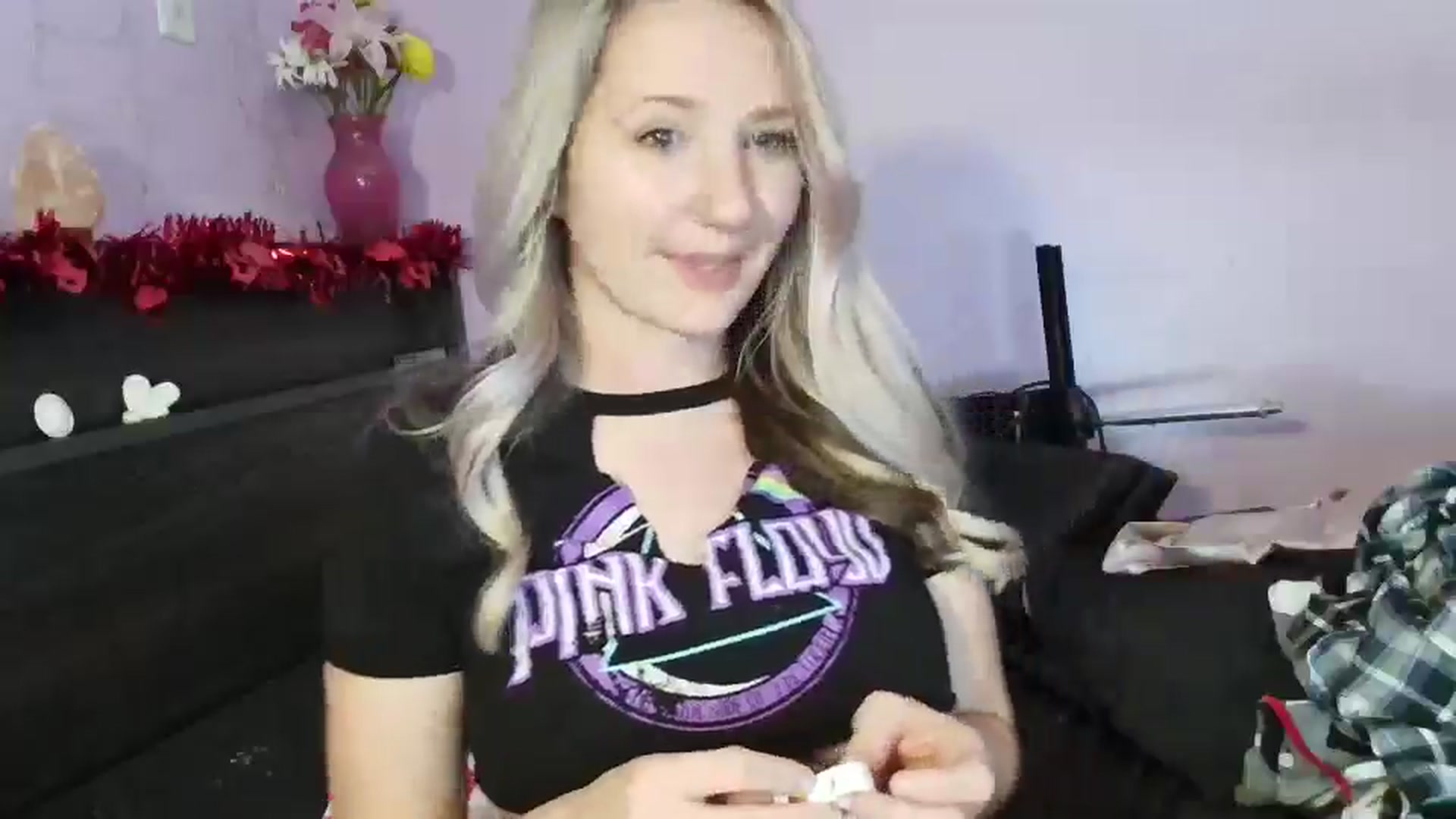 Gallery image thumbnail from EmmaHaze's myfreecams stream on, 02/07/2025, 08:09 image 14 of 20
