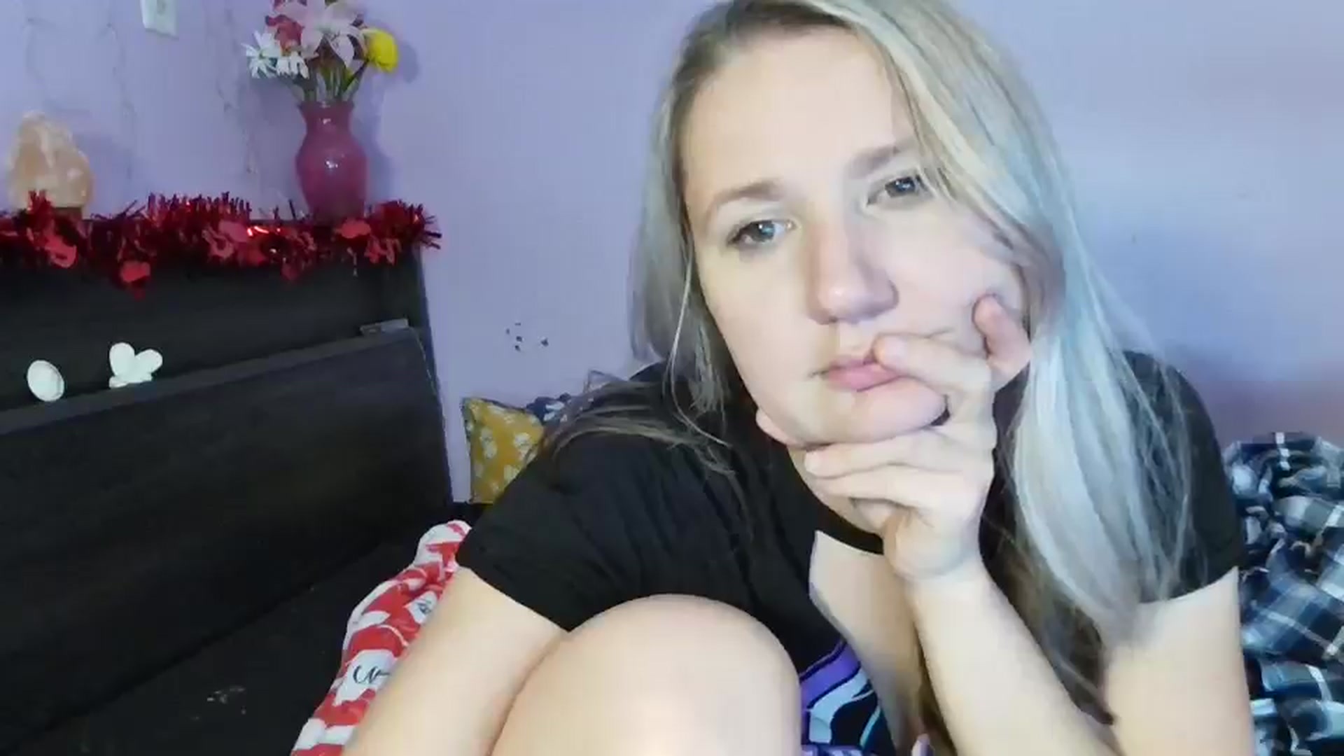 Gallery image thumbnail from EmmaHaze's myfreecams stream on, 02/07/2025, 08:09 image 3 of 20
